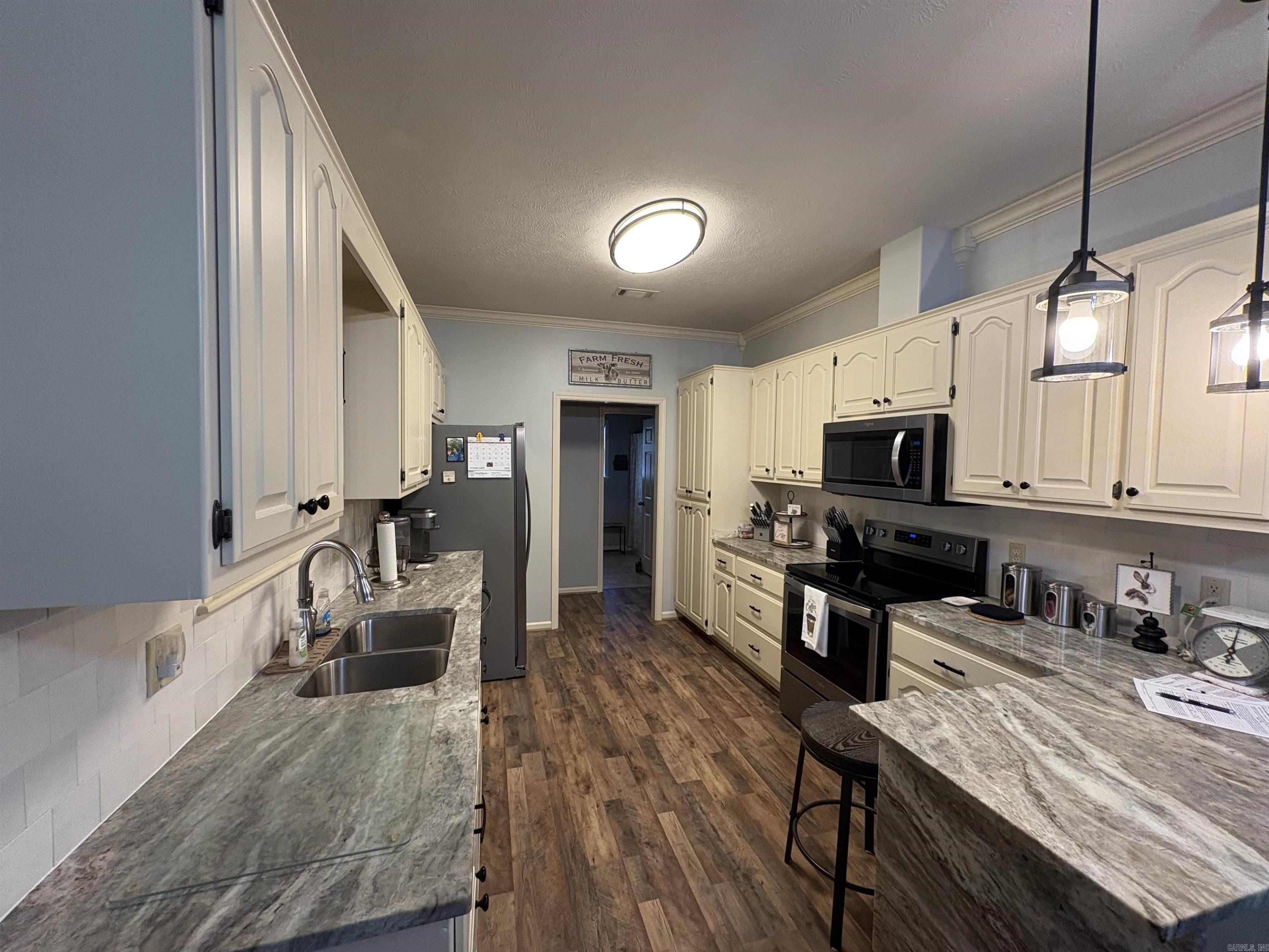 VALLEY ELMS S/D - Residential