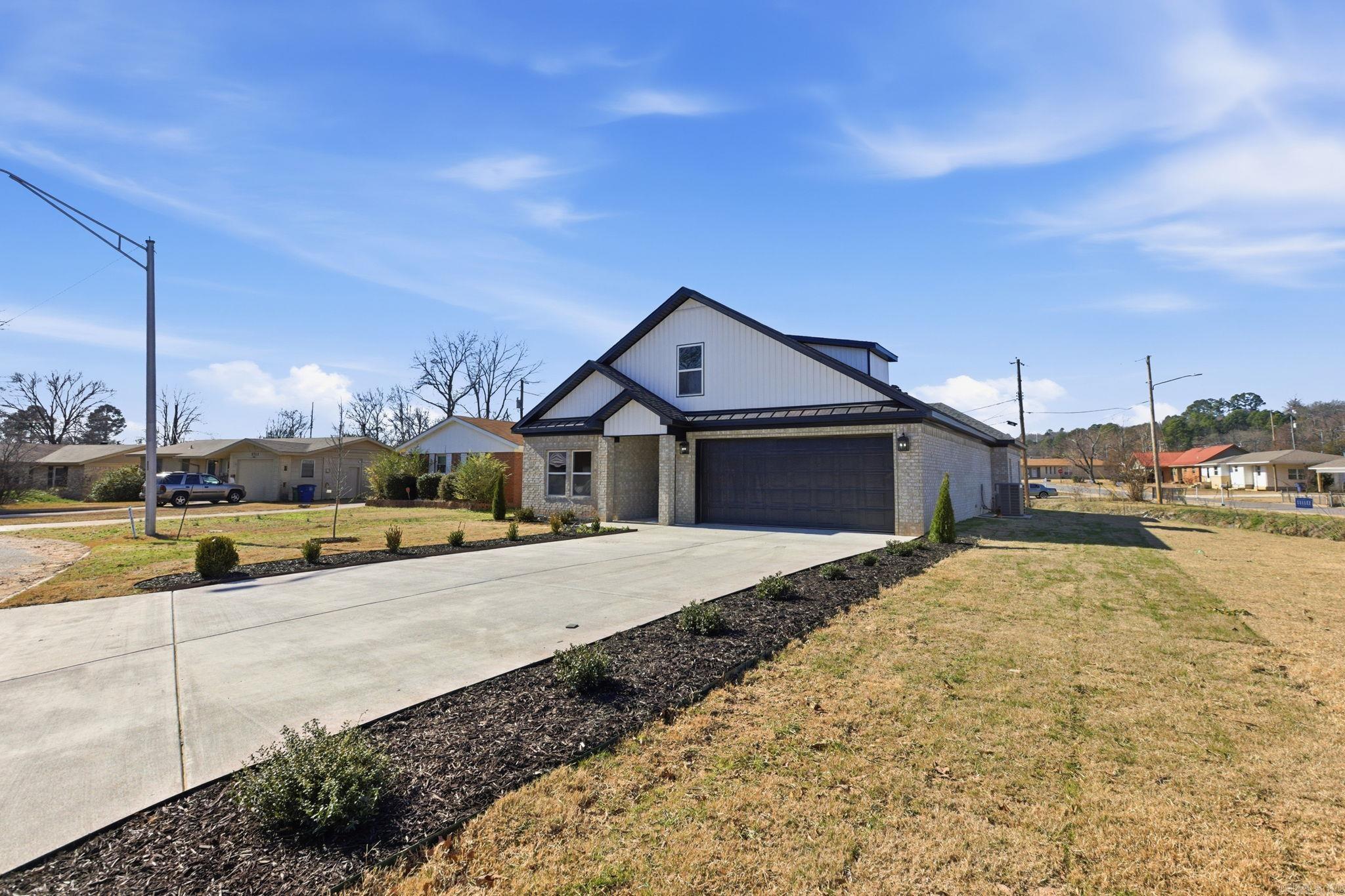 VALLEY VIEW - Residential