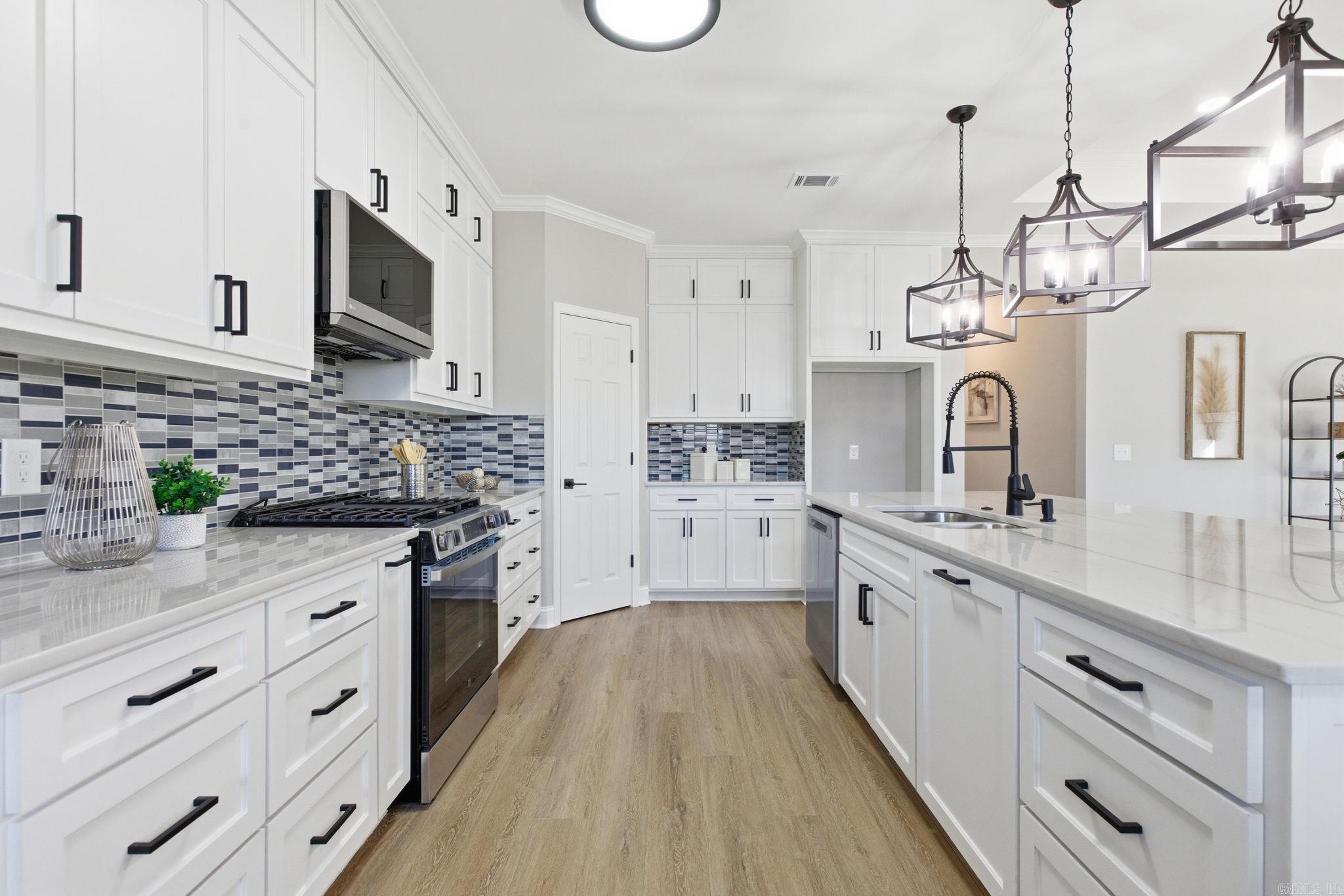 VALLEY VIEW - Residential