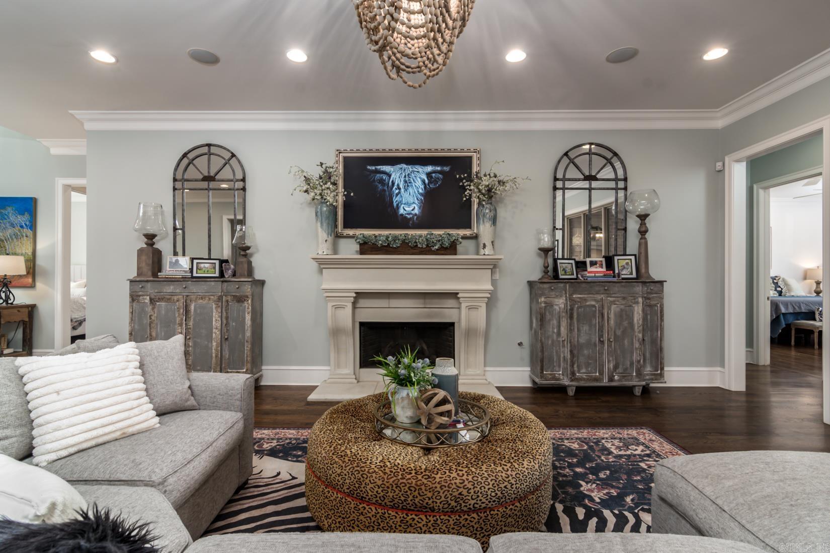 CHENAL VALLEY "MIRABEL COURT" - Residential