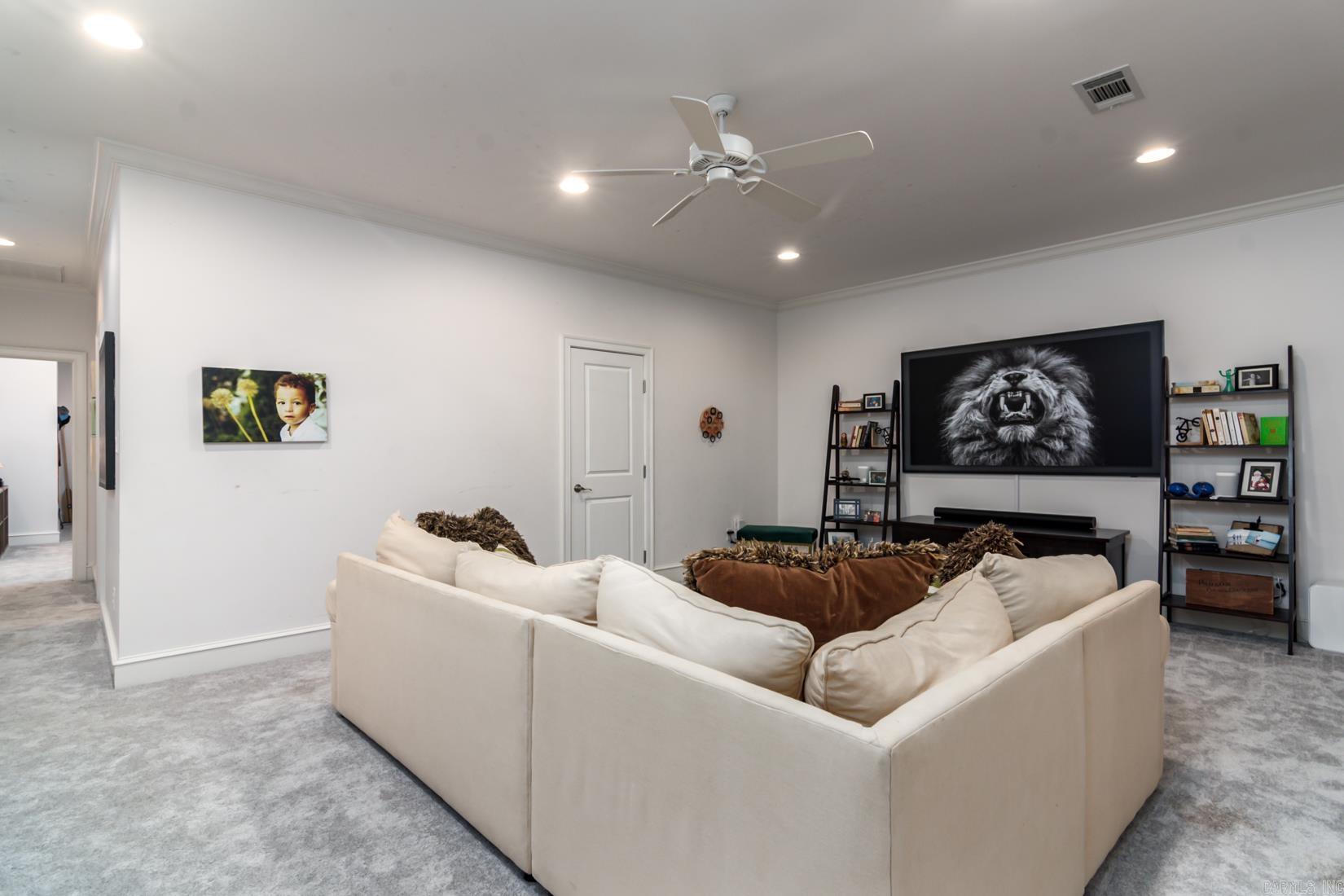 CHENAL VALLEY "MIRABEL COURT" - Residential