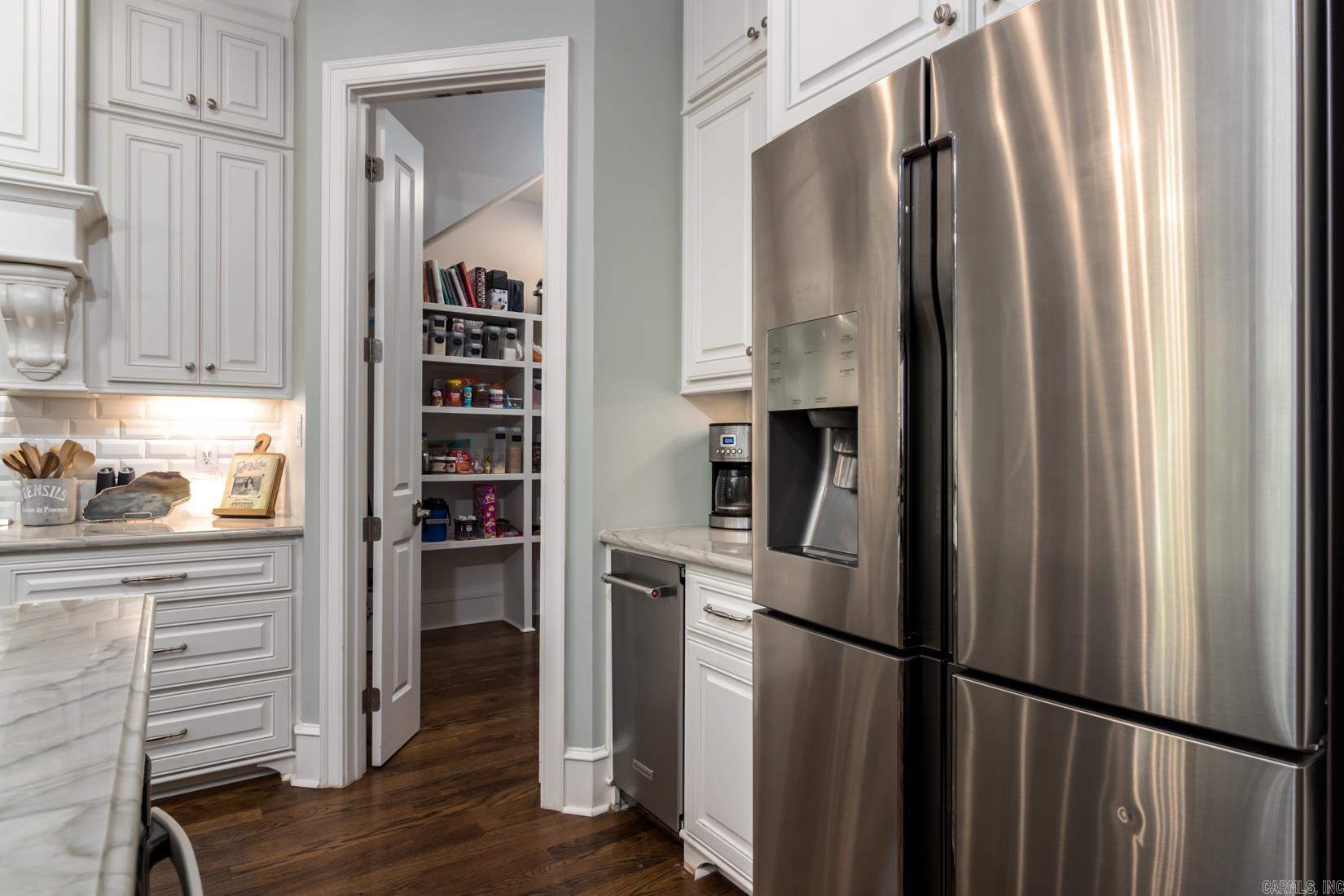 CHENAL VALLEY "MIRABEL COURT" - Residential