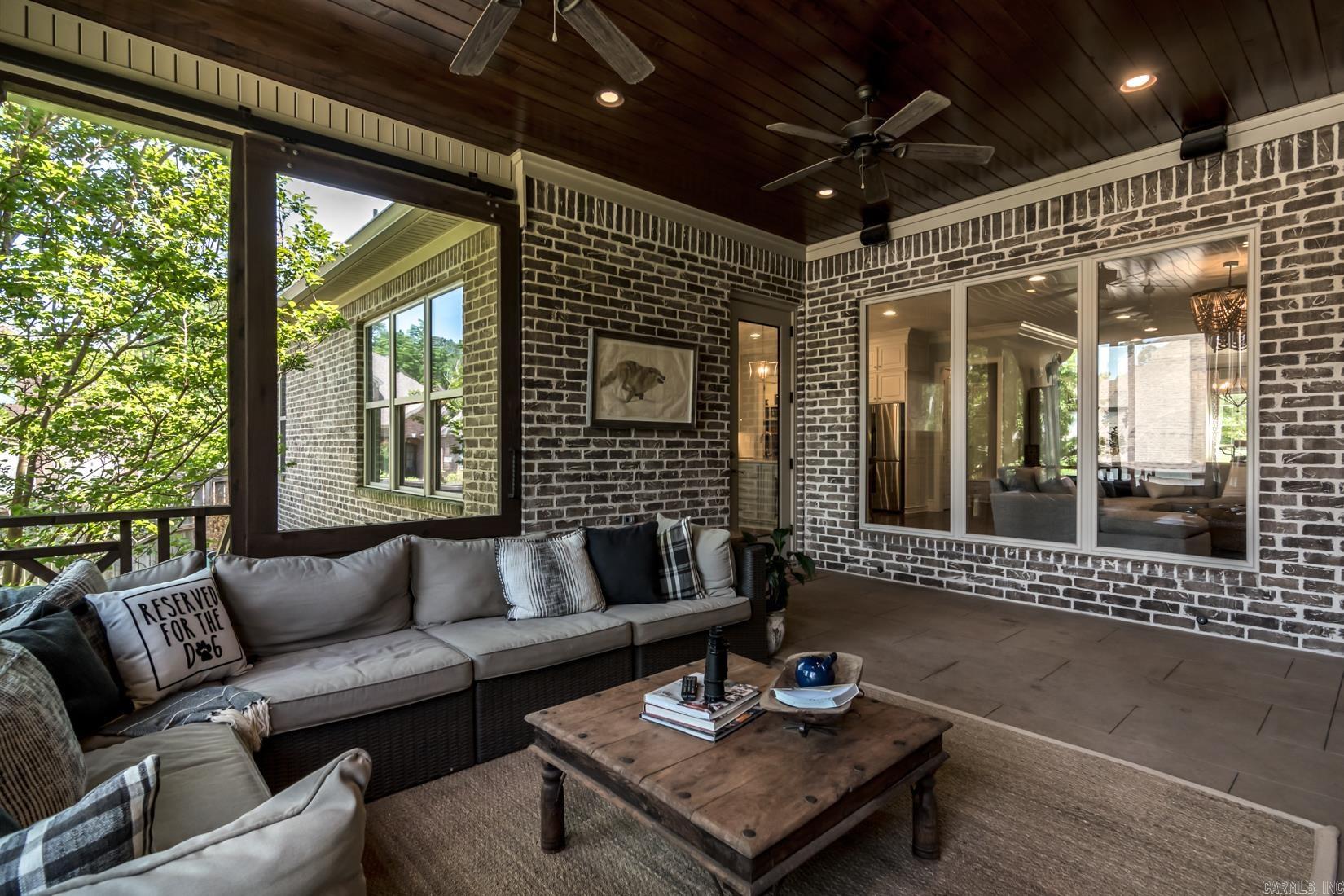 CHENAL VALLEY "MIRABEL COURT" - Residential