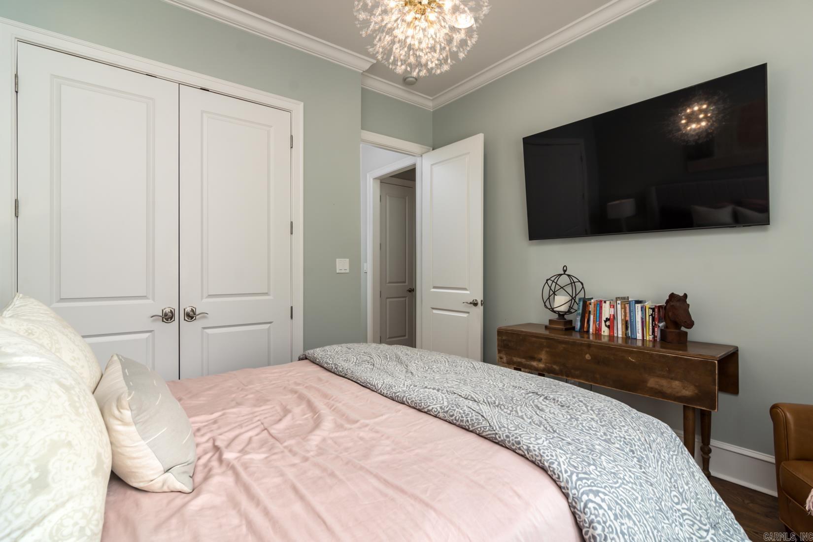 CHENAL VALLEY "MIRABEL COURT" - Residential