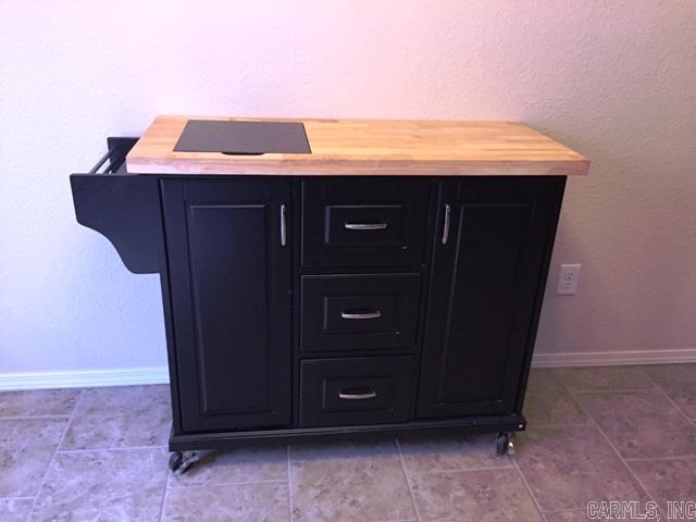 SILVER SPRINGS - Residential