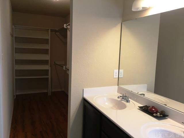 SILVER SPRINGS - Residential