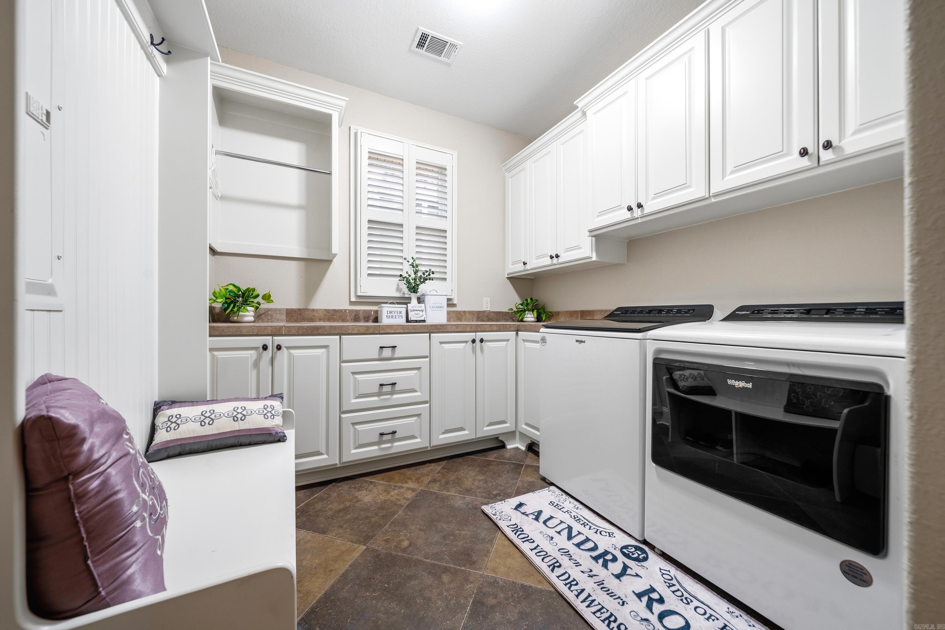 Red Oak Ridge - Residential