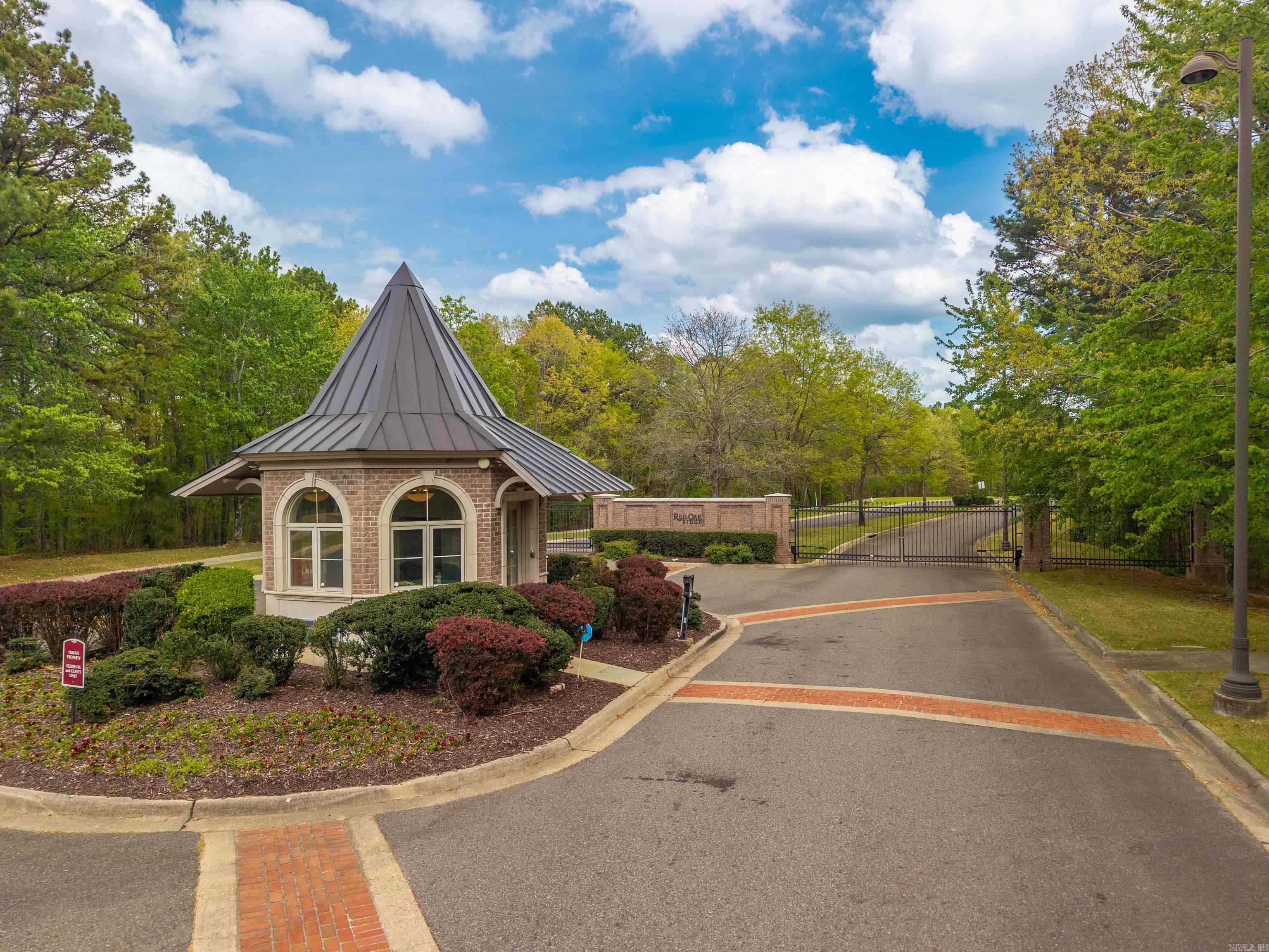 Red Oak Ridge - Residential