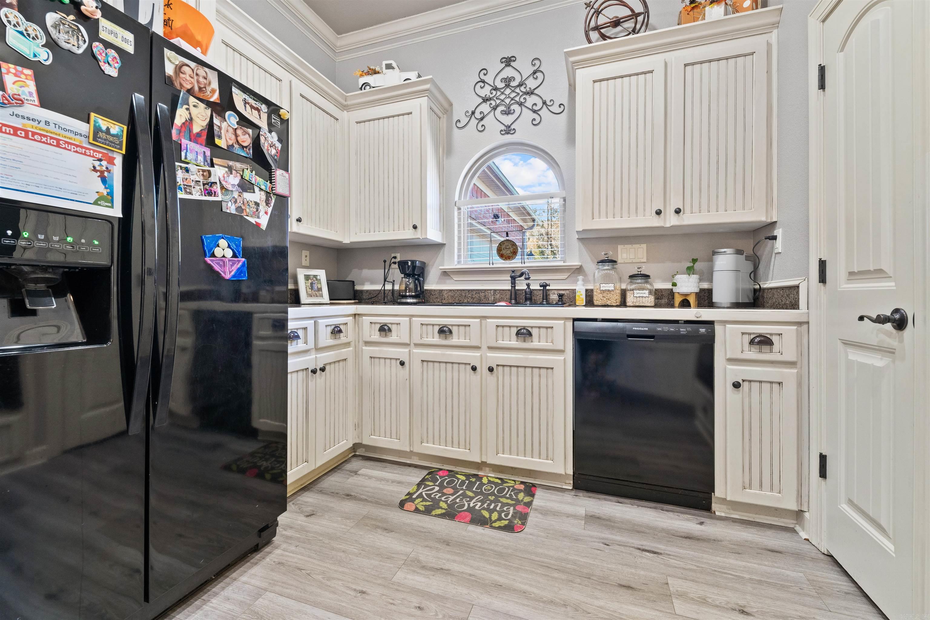 SHADOW CREEK - Residential