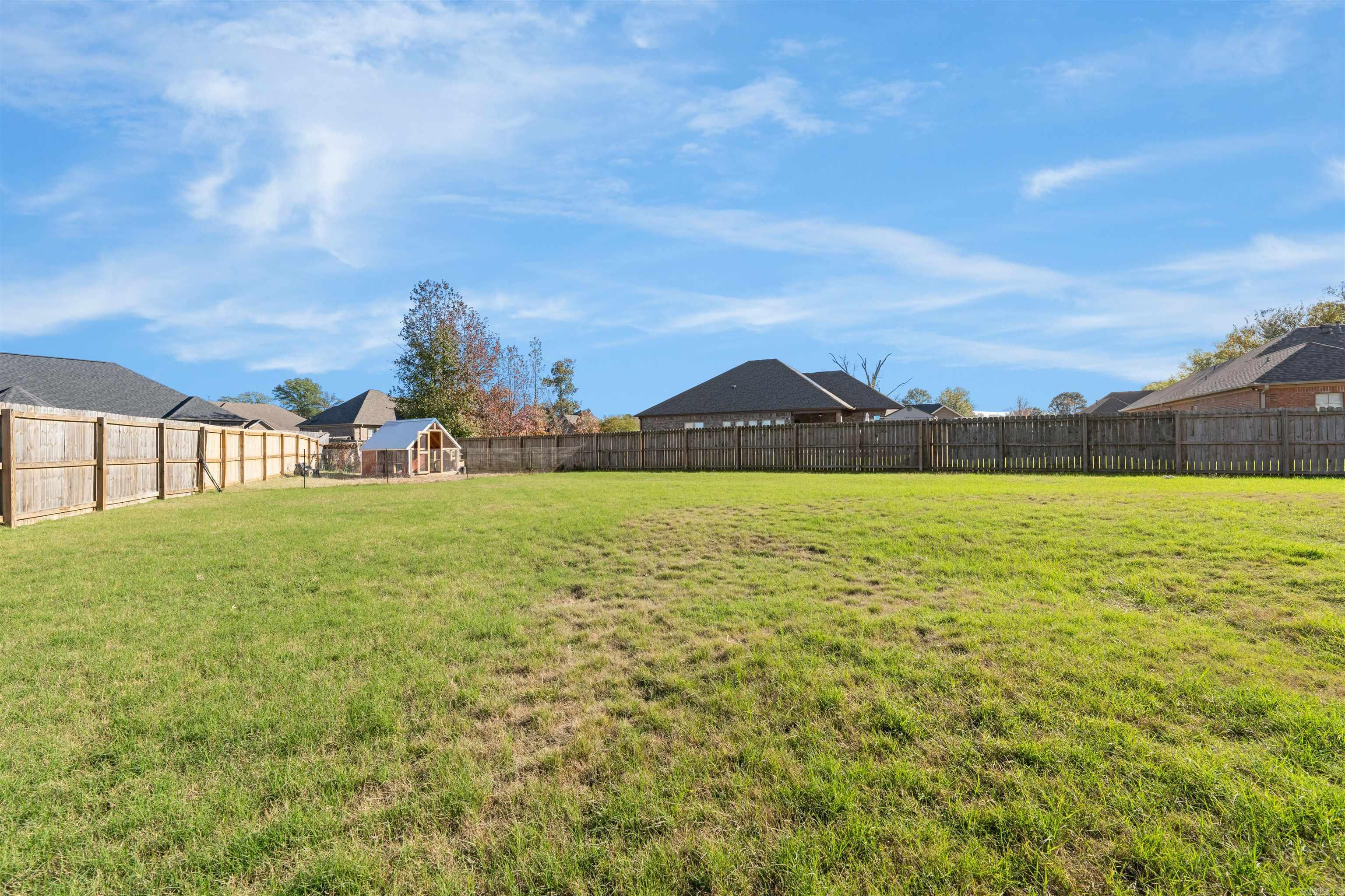 SHADOW CREEK - Residential