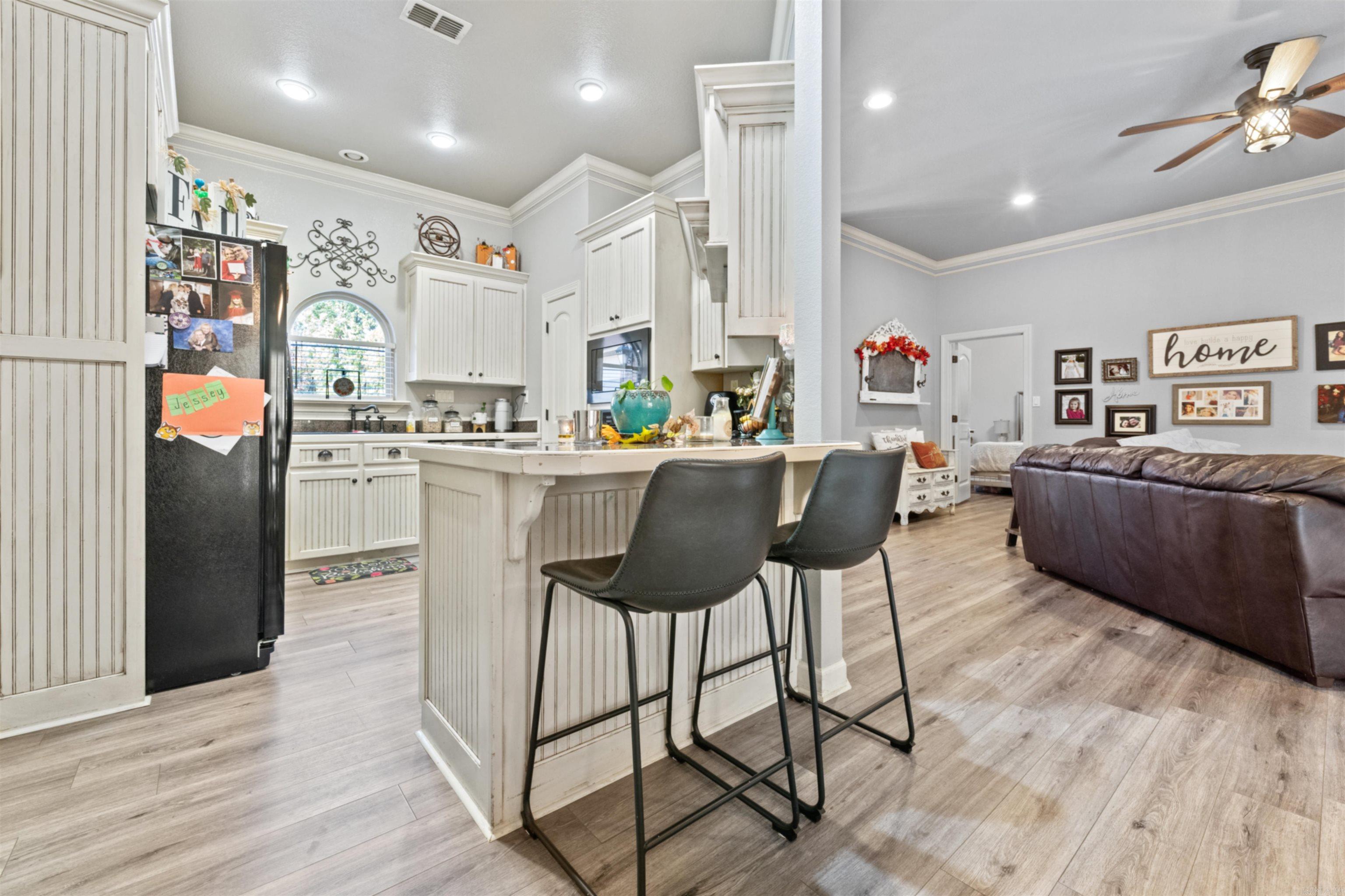 SHADOW CREEK - Residential