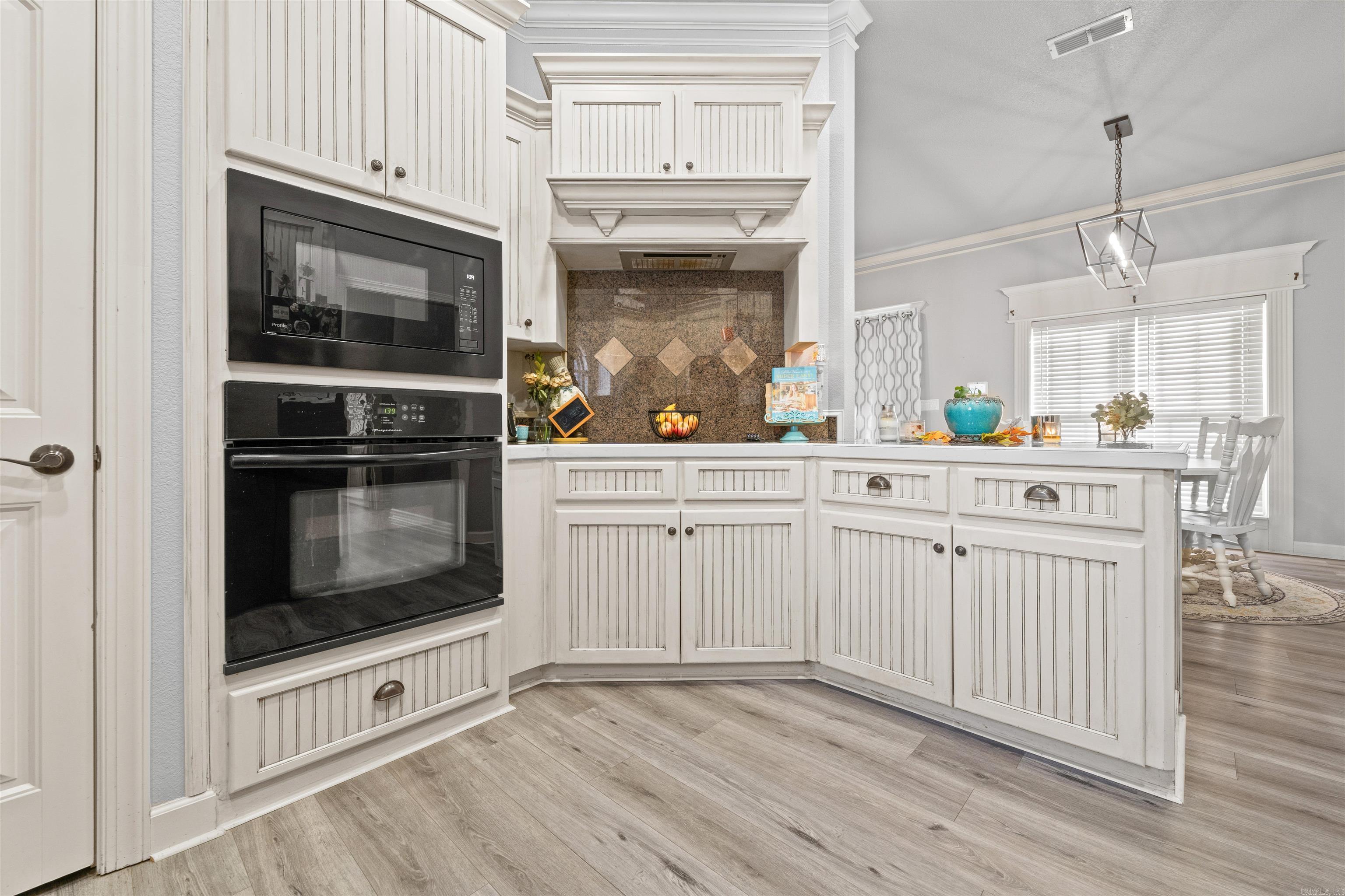 SHADOW CREEK - Residential