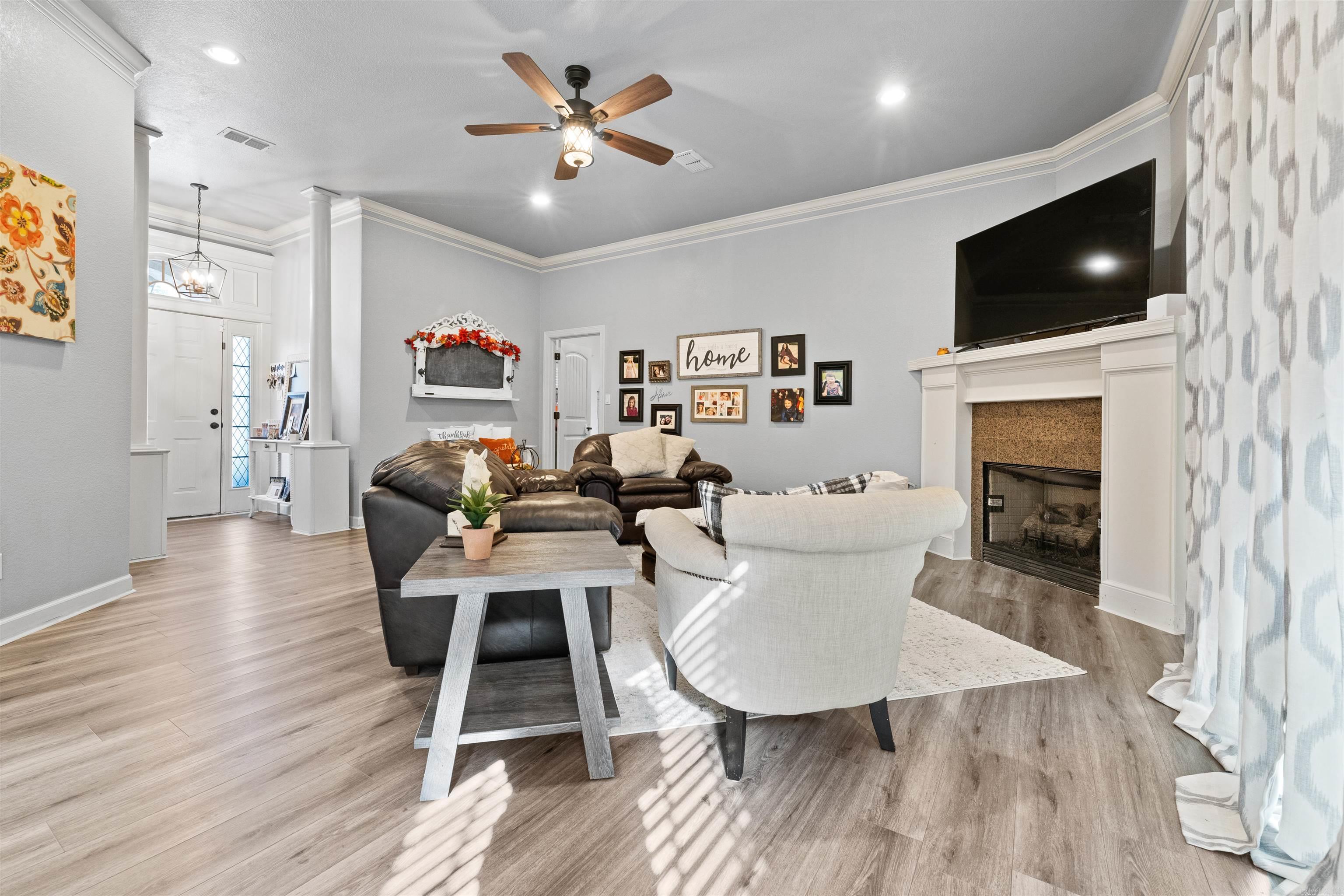 SHADOW CREEK - Residential