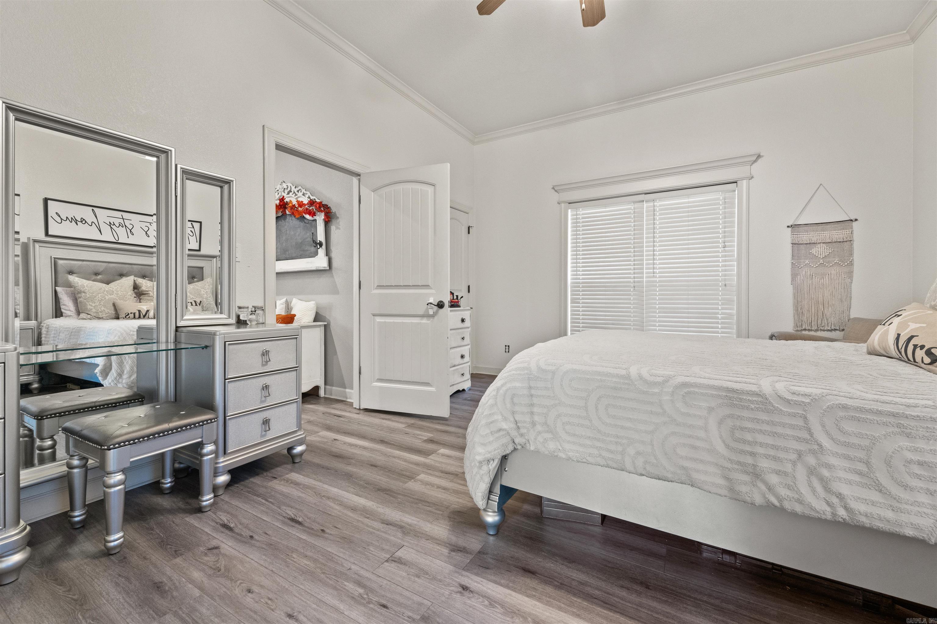 SHADOW CREEK - Residential