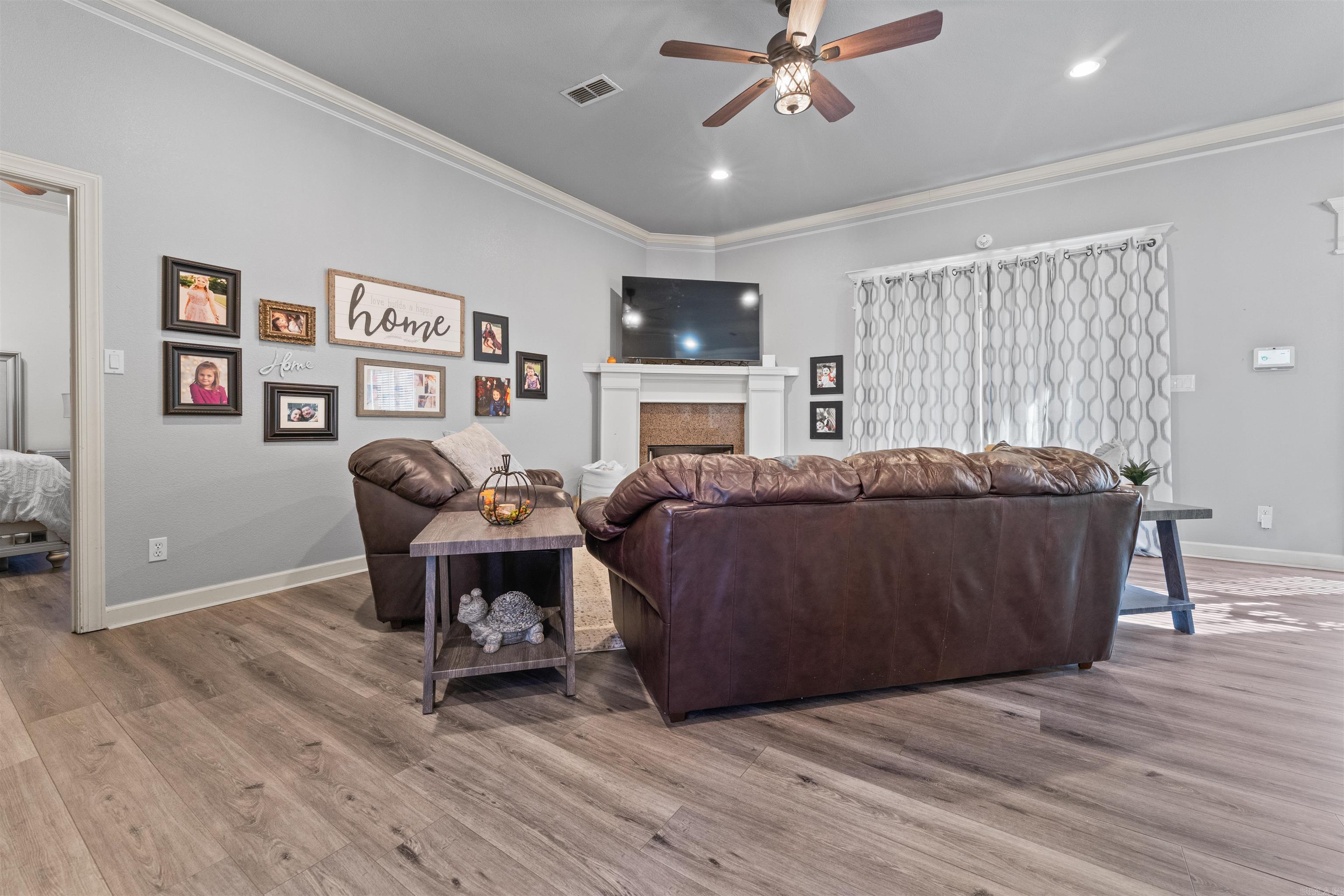 SHADOW CREEK - Residential