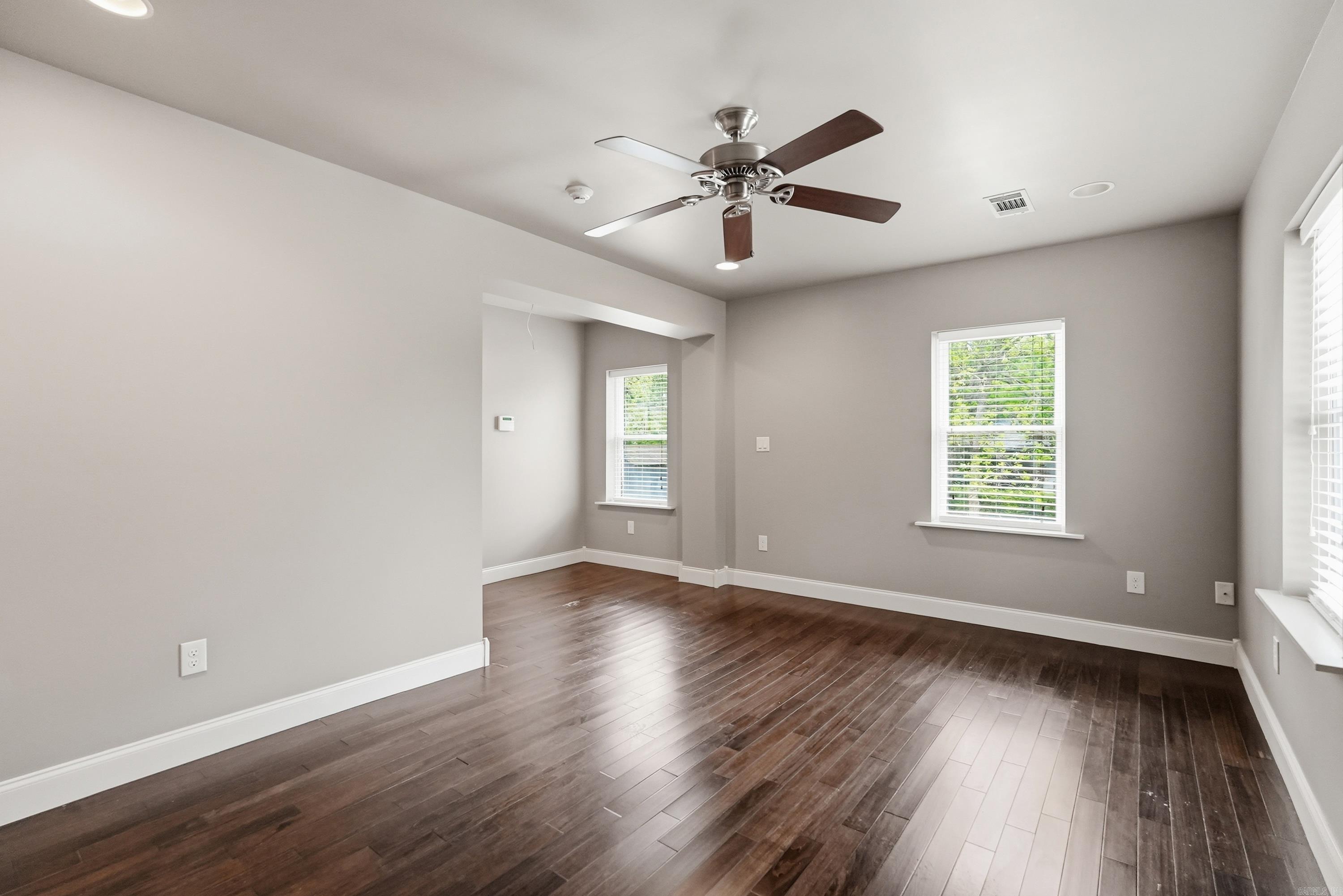 SPRING PARK - Residential