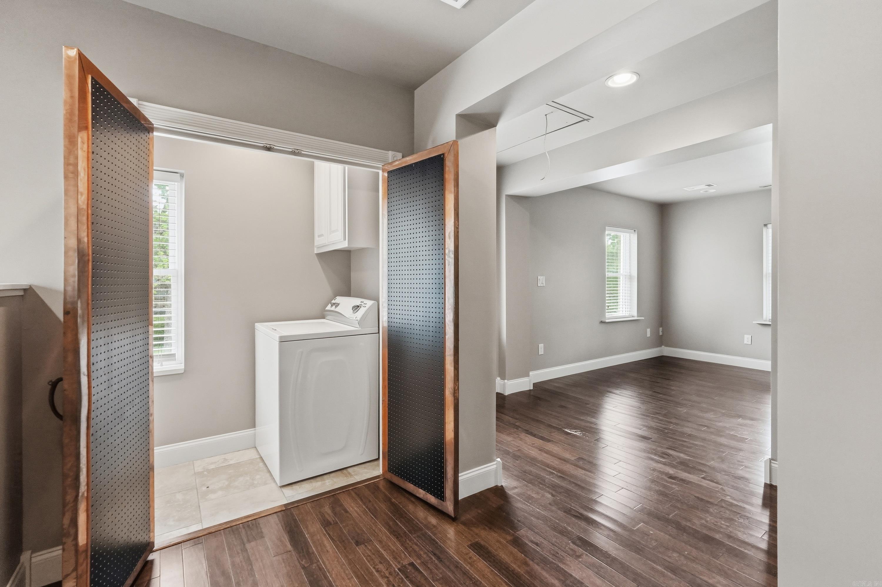 SPRING PARK - Residential