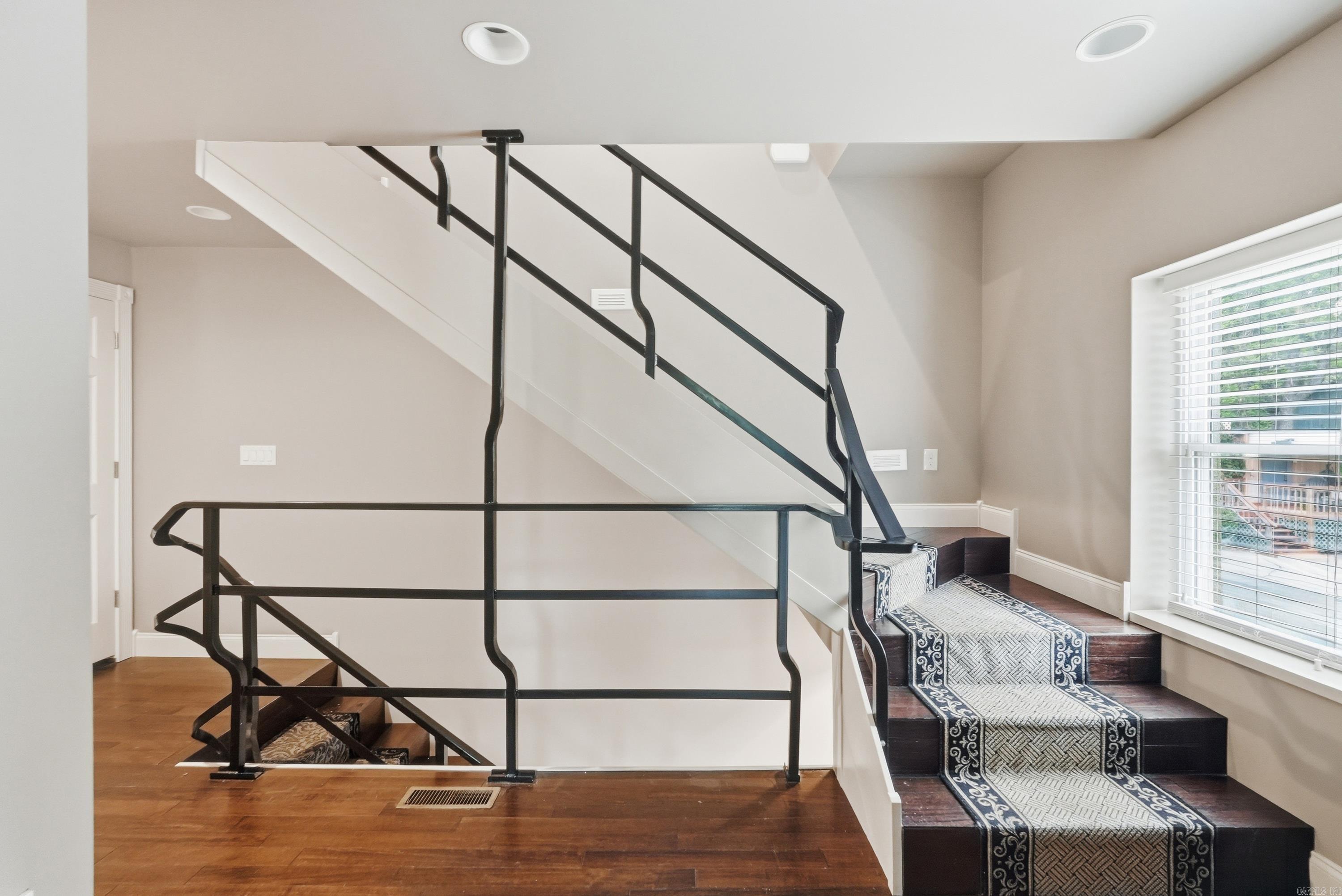 SPRING PARK - Residential