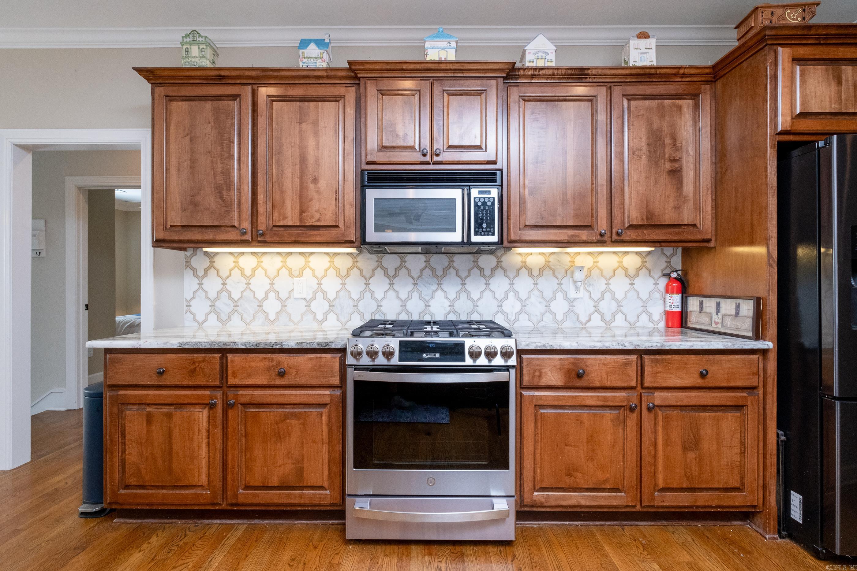 THE VILLAGES OF WELLINGTON - Residential