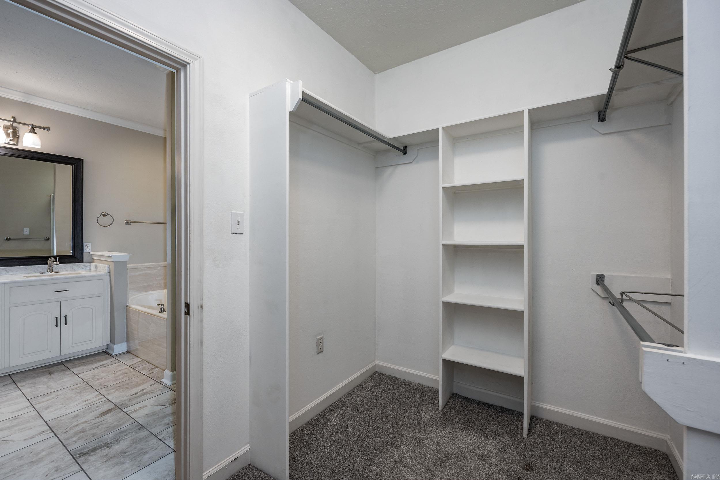 OVERBROOK - Residential