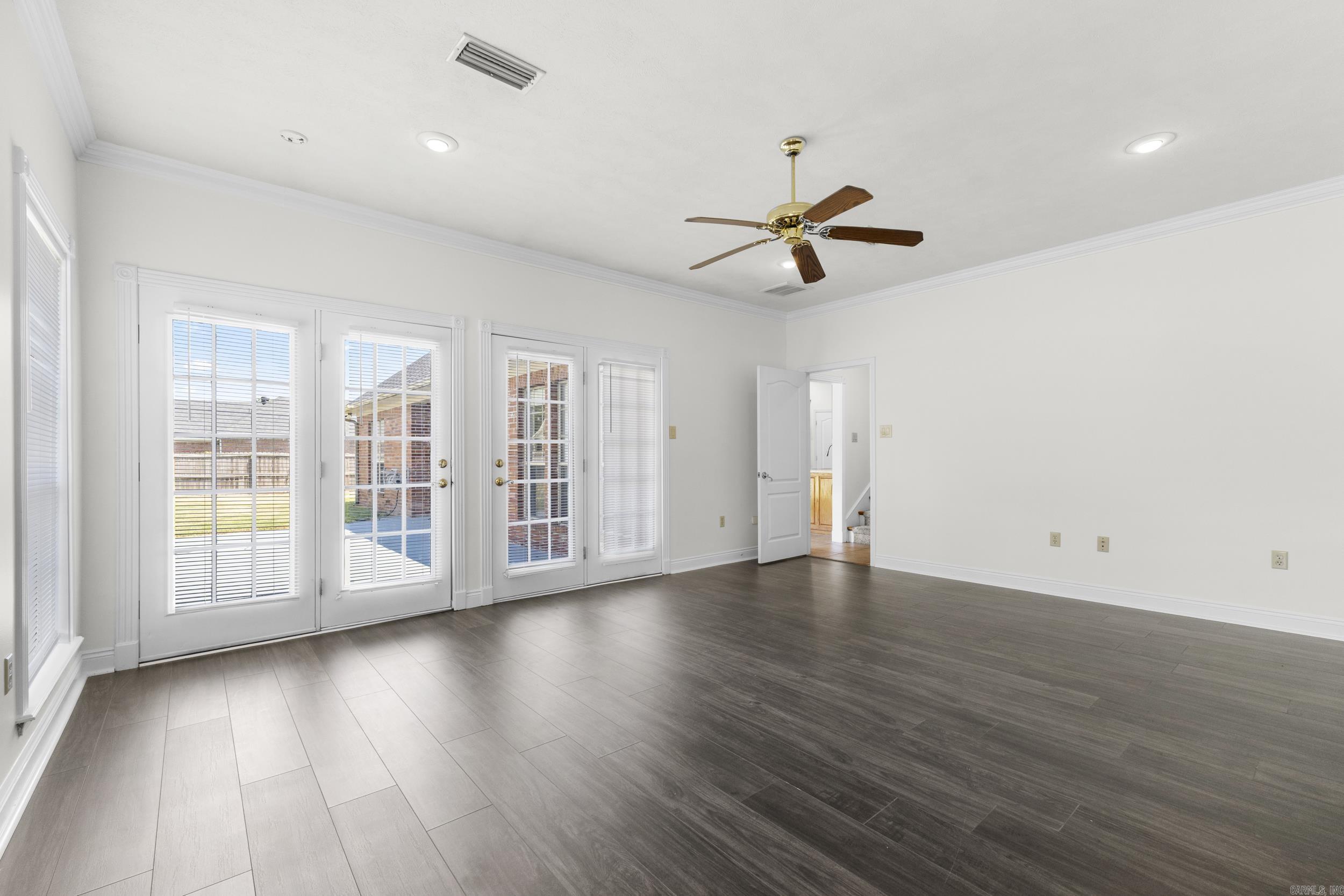 WOODLAND SPRINGS - Residential