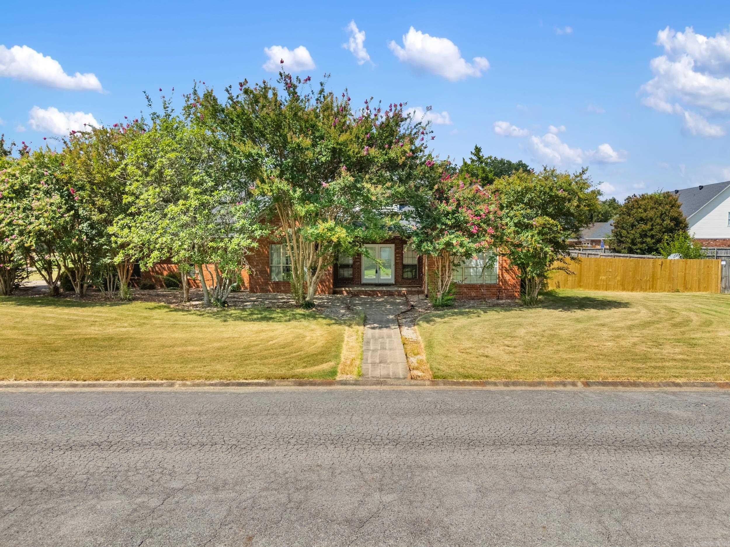 WOODLAND SPRINGS - Residential