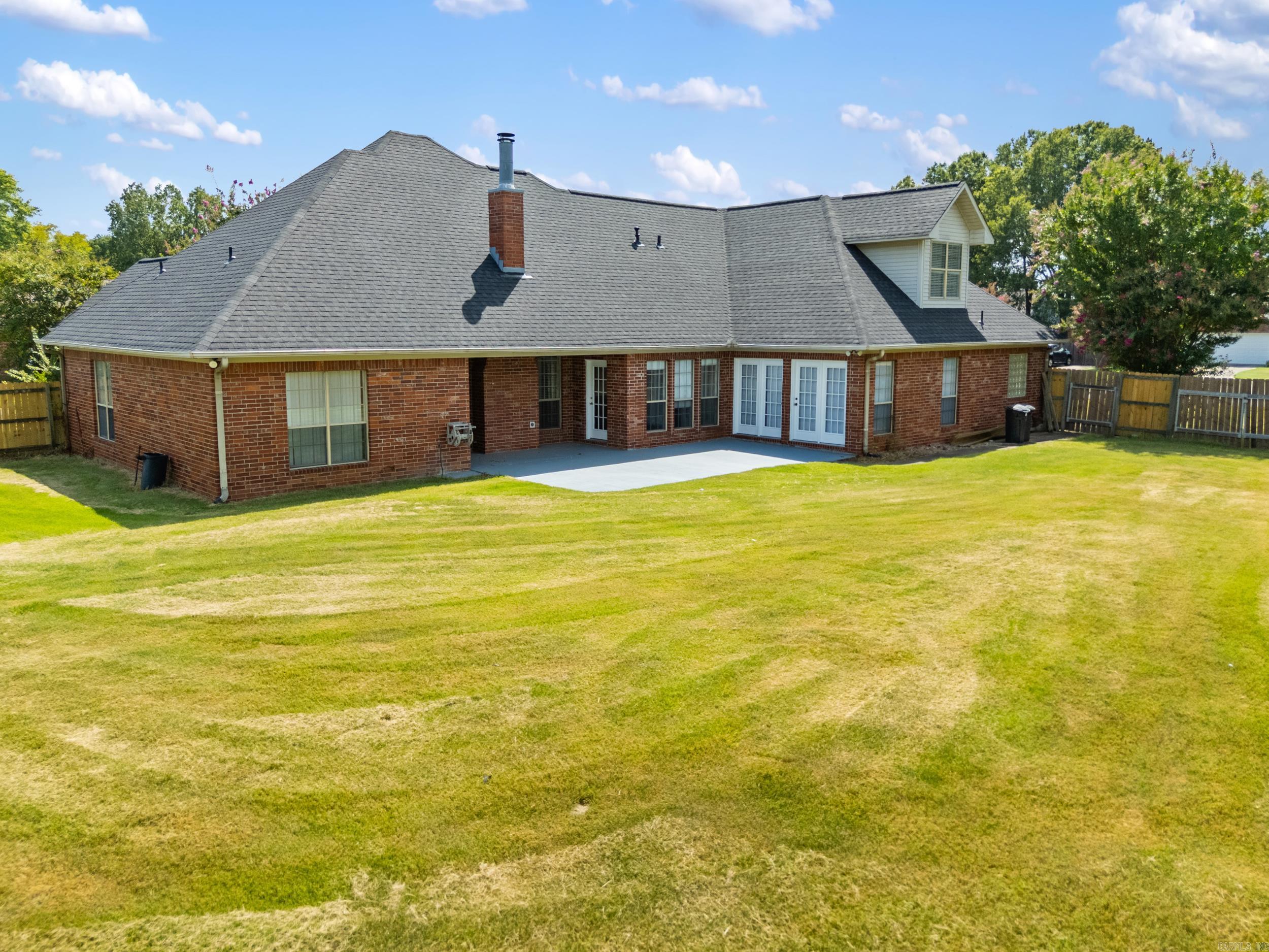 WOODLAND SPRINGS - Residential