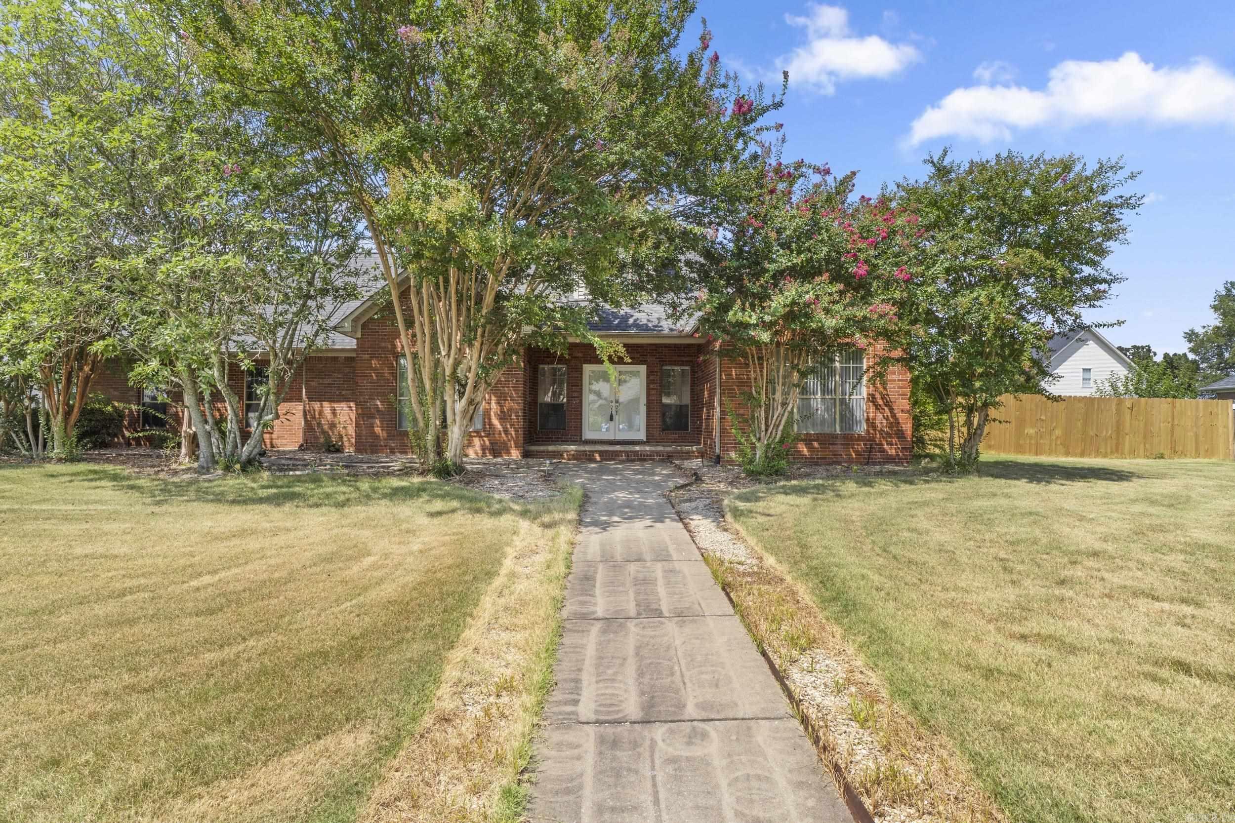 WOODLAND SPRINGS - Residential