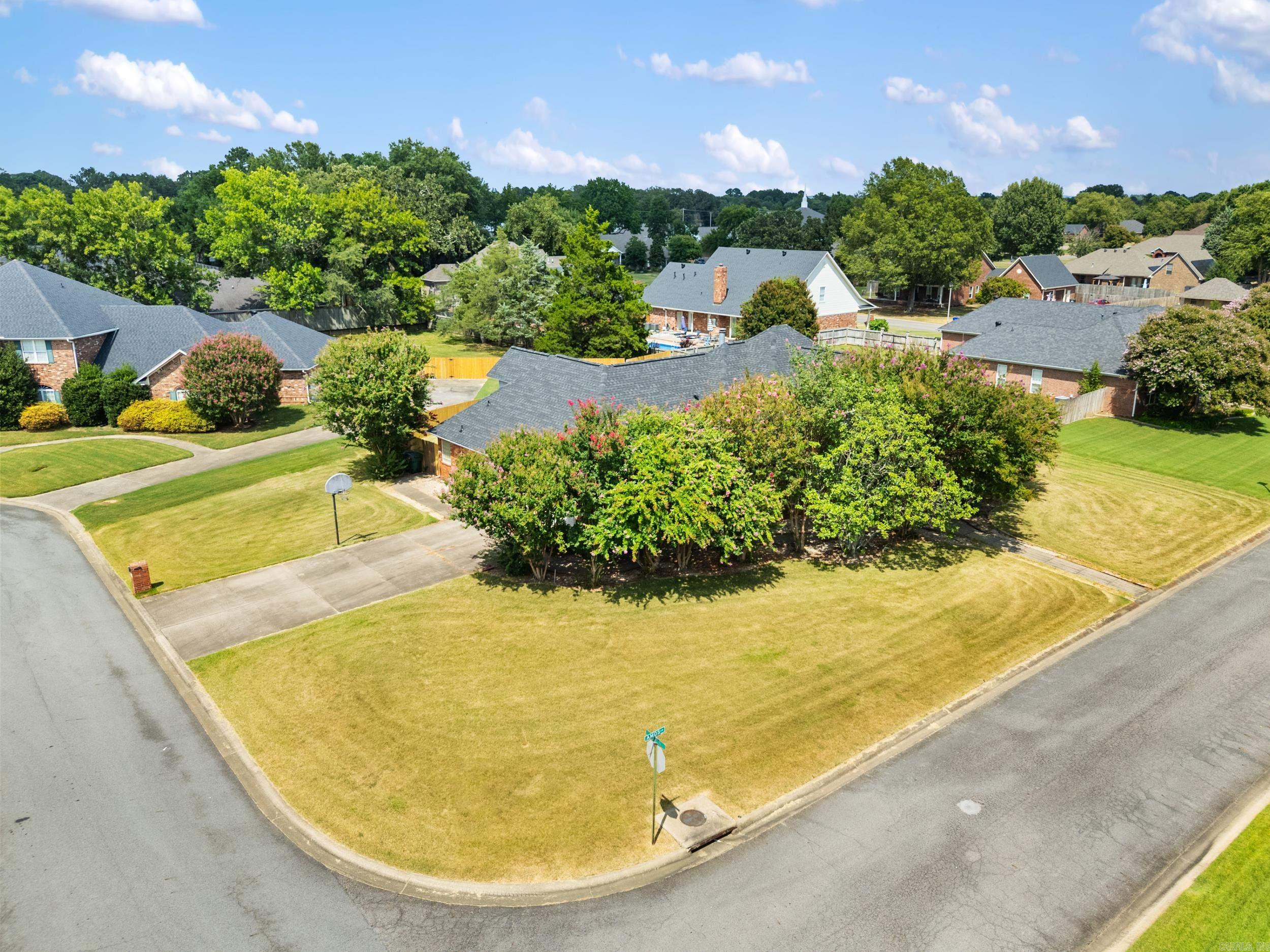 WOODLAND SPRINGS - Residential