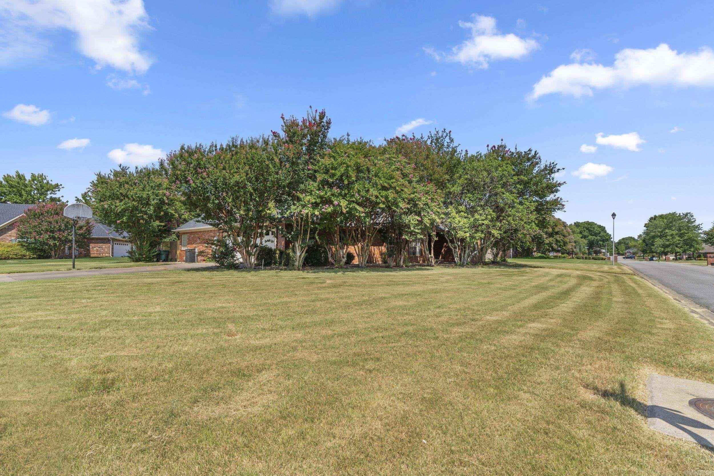 WOODLAND SPRINGS - Residential