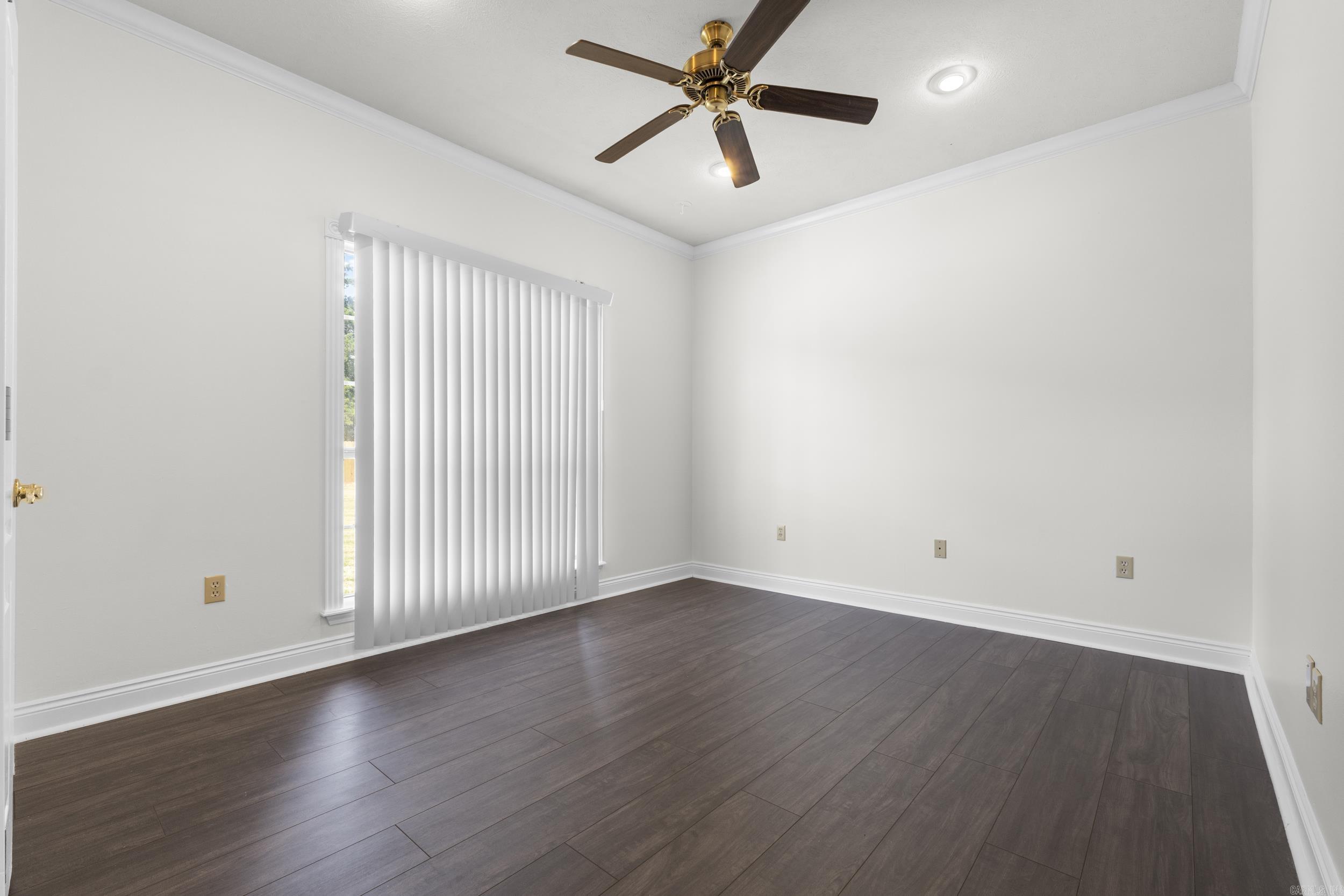 WOODLAND SPRINGS - Residential