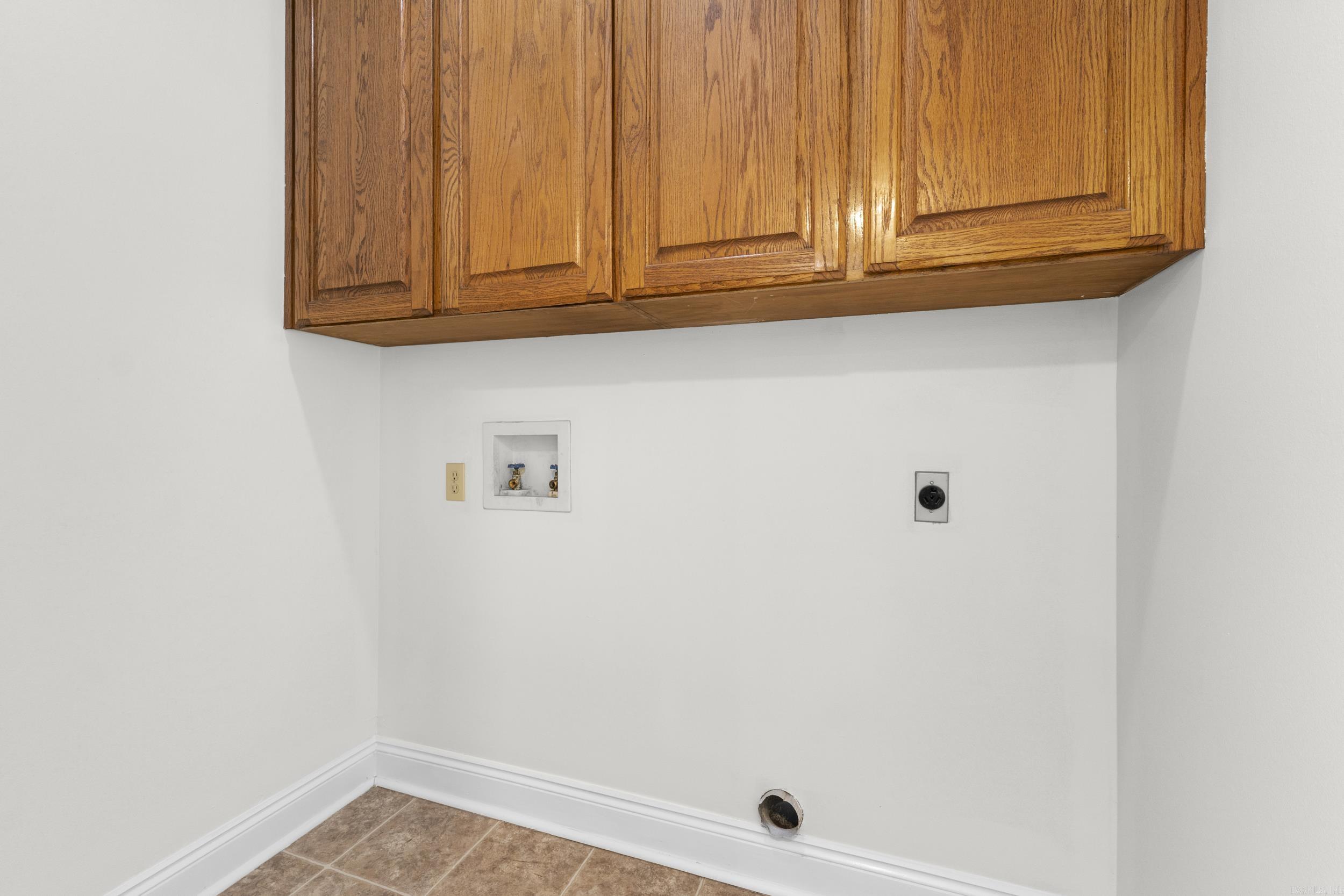 WOODLAND SPRINGS - Residential