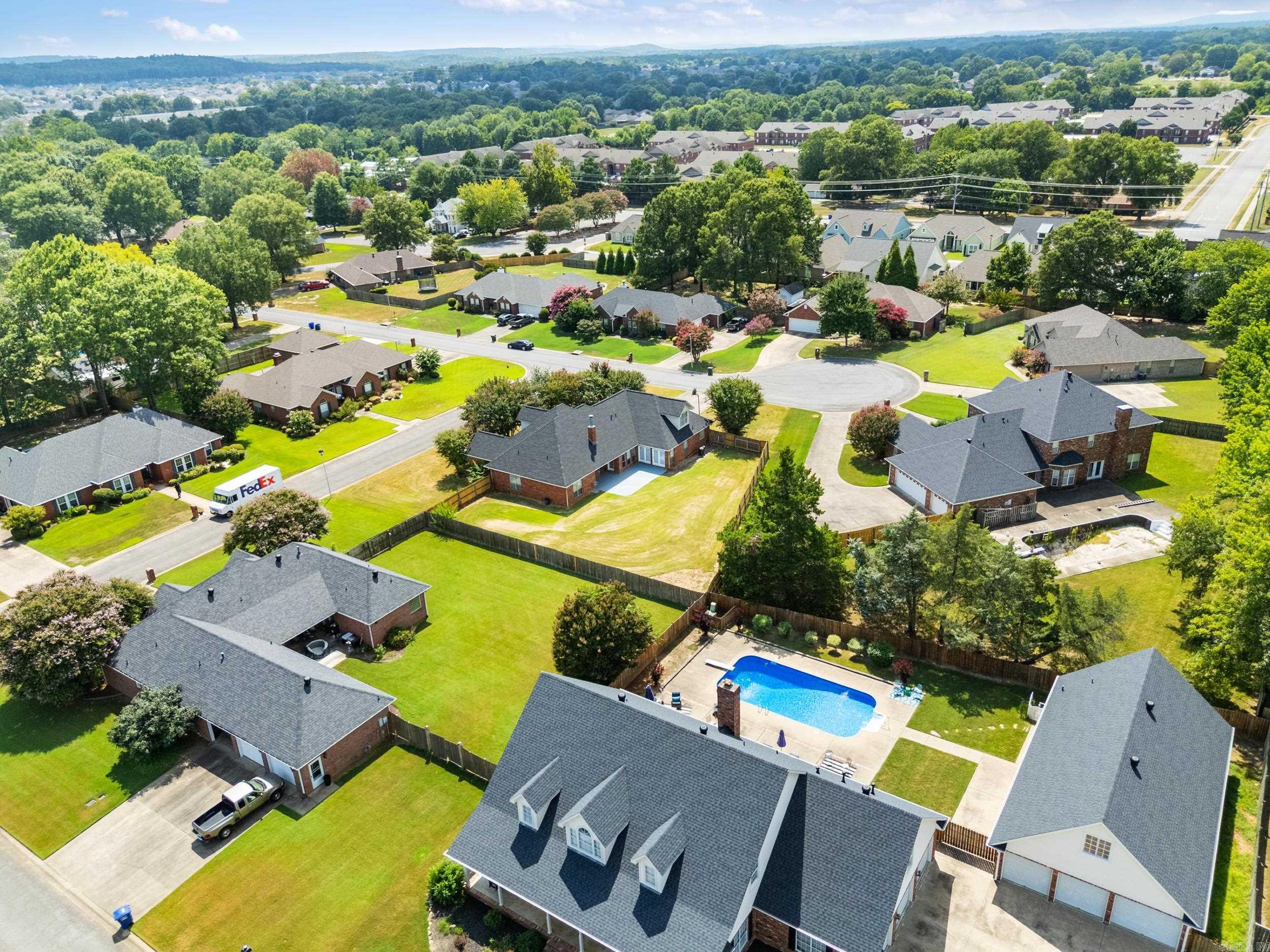 WOODLAND SPRINGS - Residential