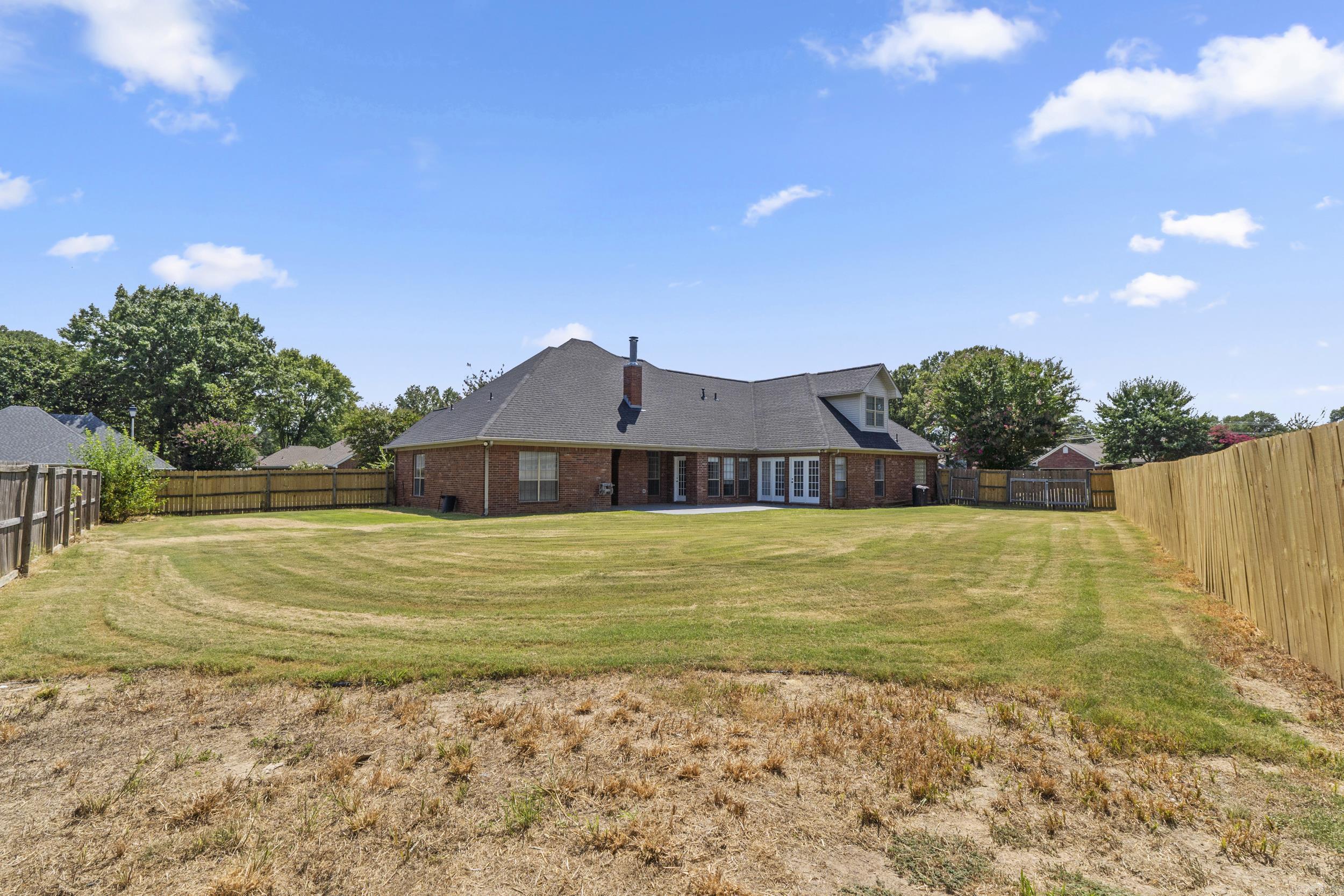 WOODLAND SPRINGS - Residential