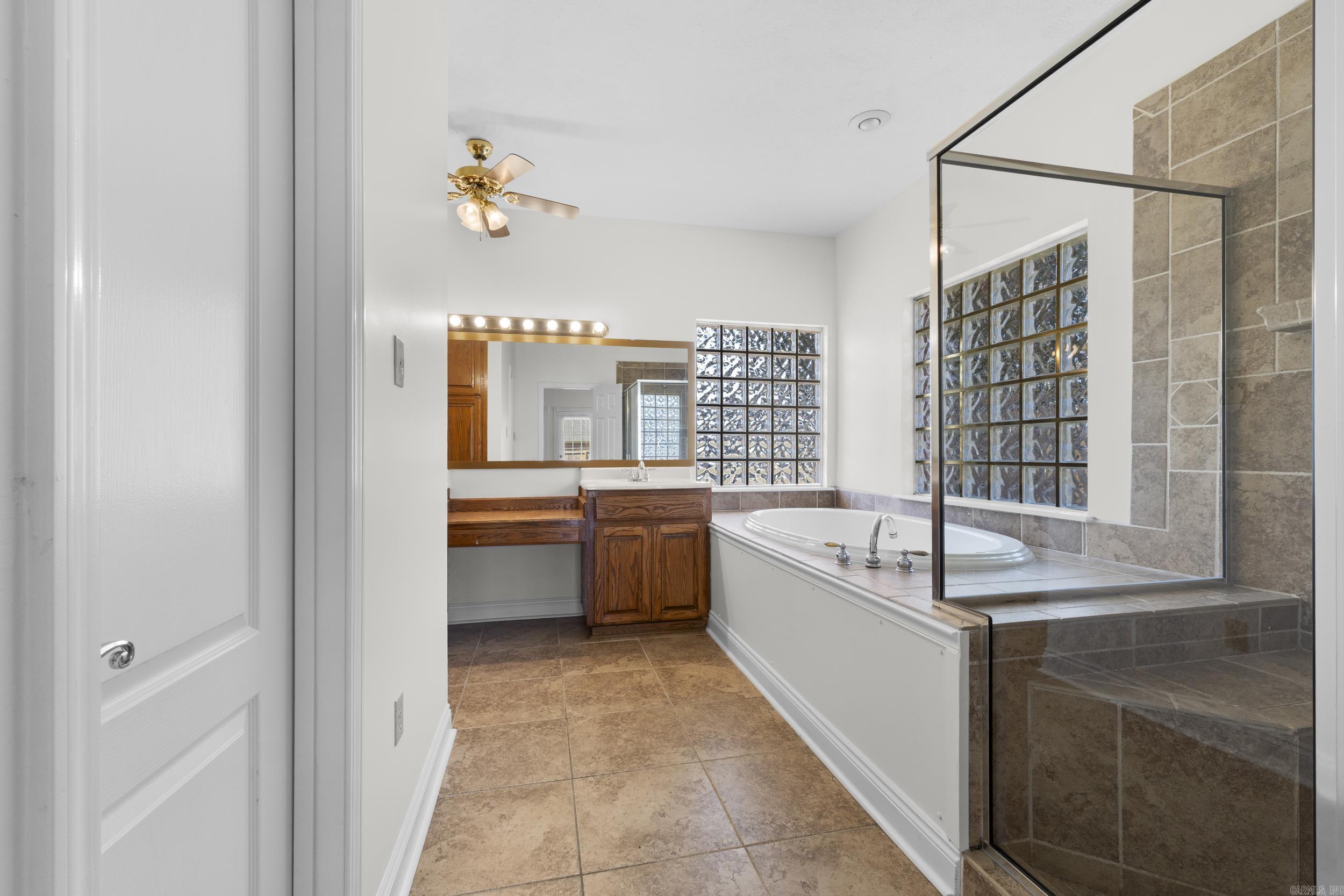 WOODLAND SPRINGS - Residential