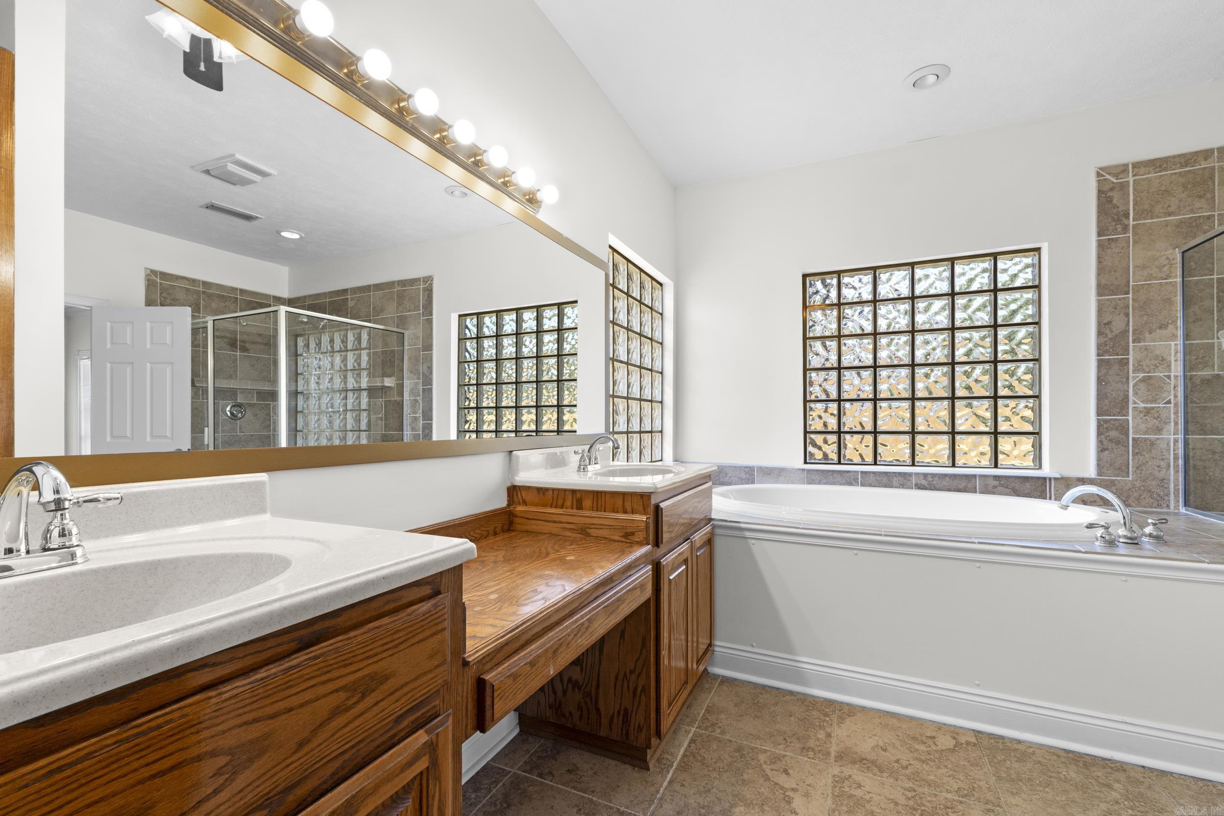 WOODLAND SPRINGS - Residential