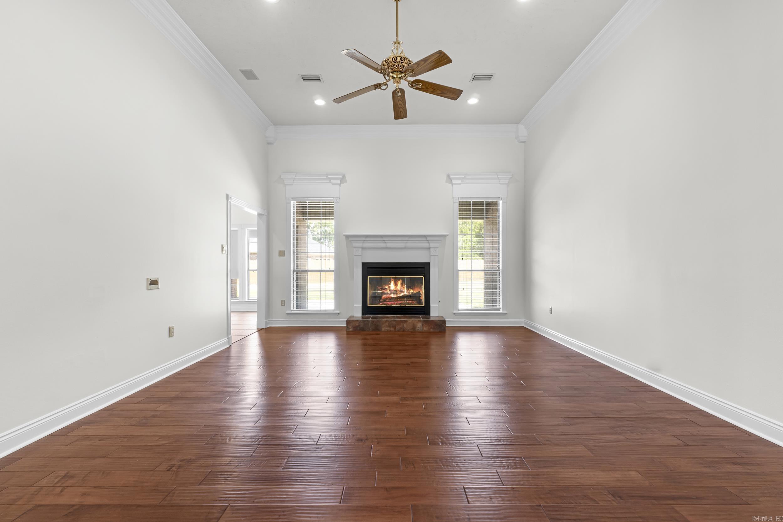 WOODLAND SPRINGS - Residential