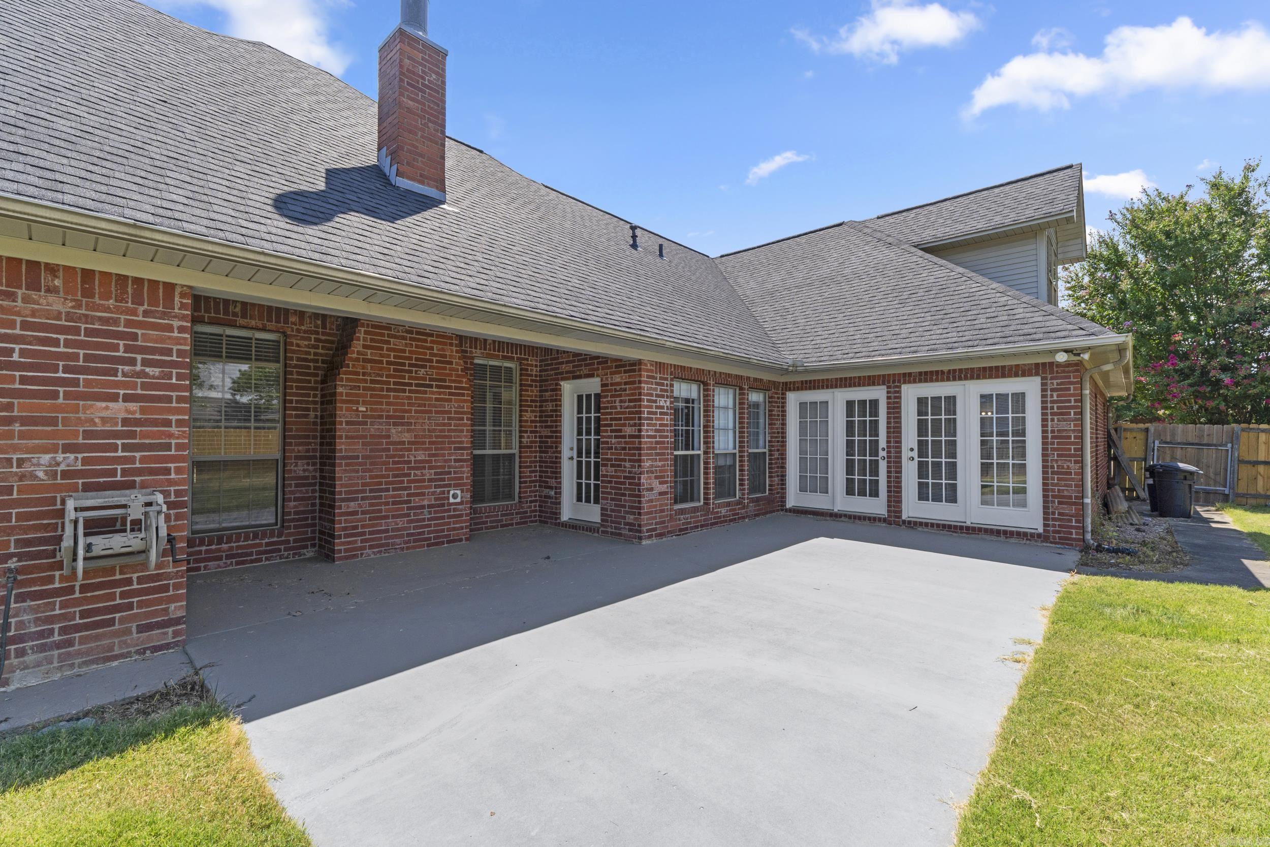 WOODLAND SPRINGS - Residential