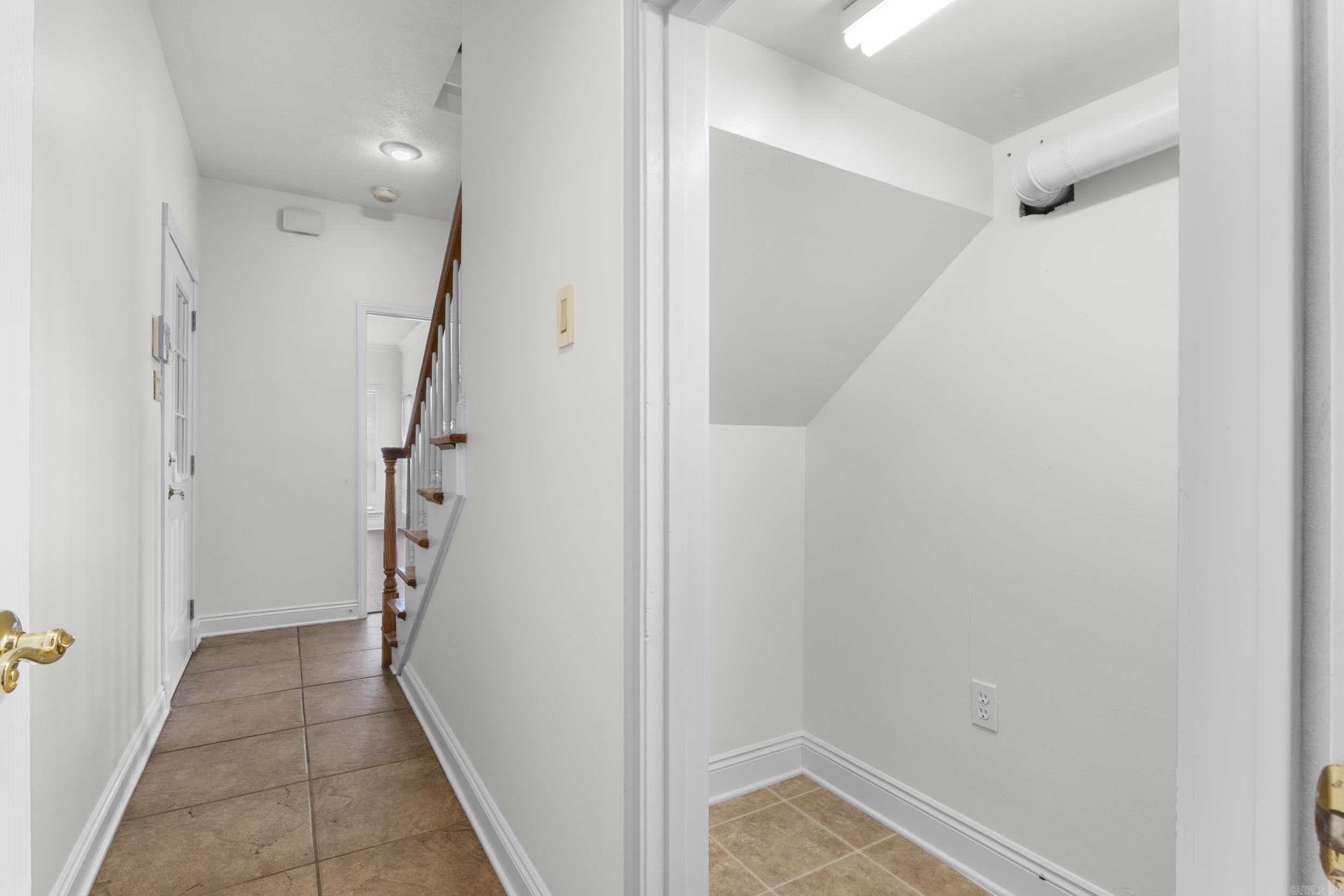 WOODLAND SPRINGS - Residential