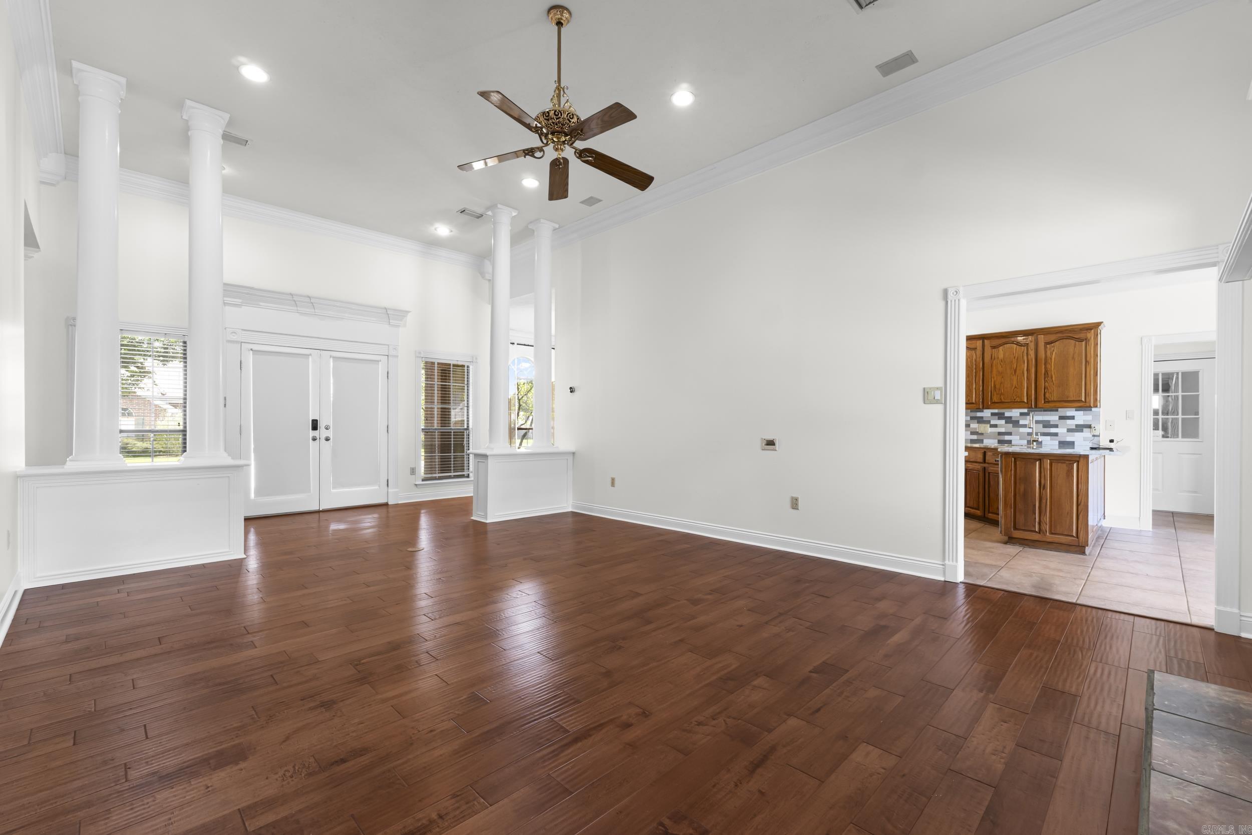 WOODLAND SPRINGS - Residential