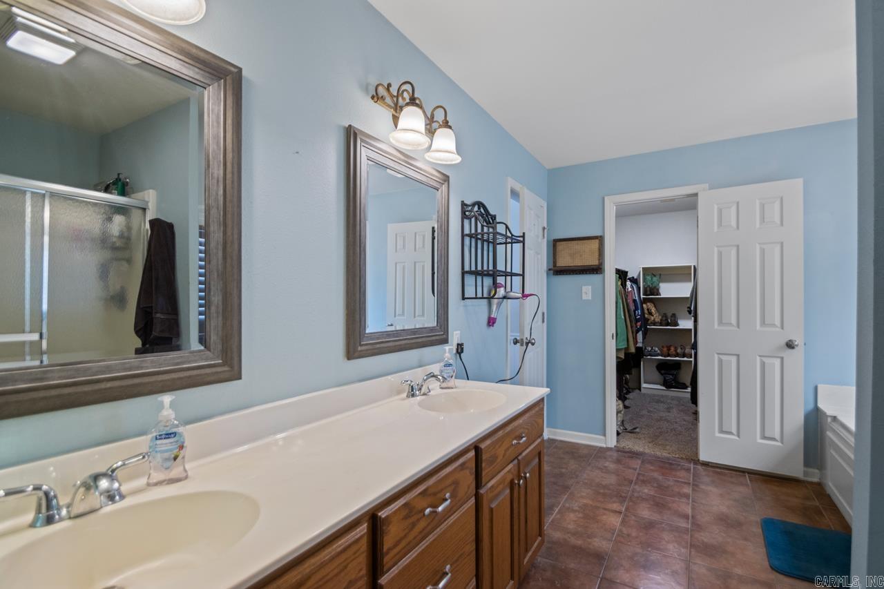 OLIVIA ESTATES - Residential