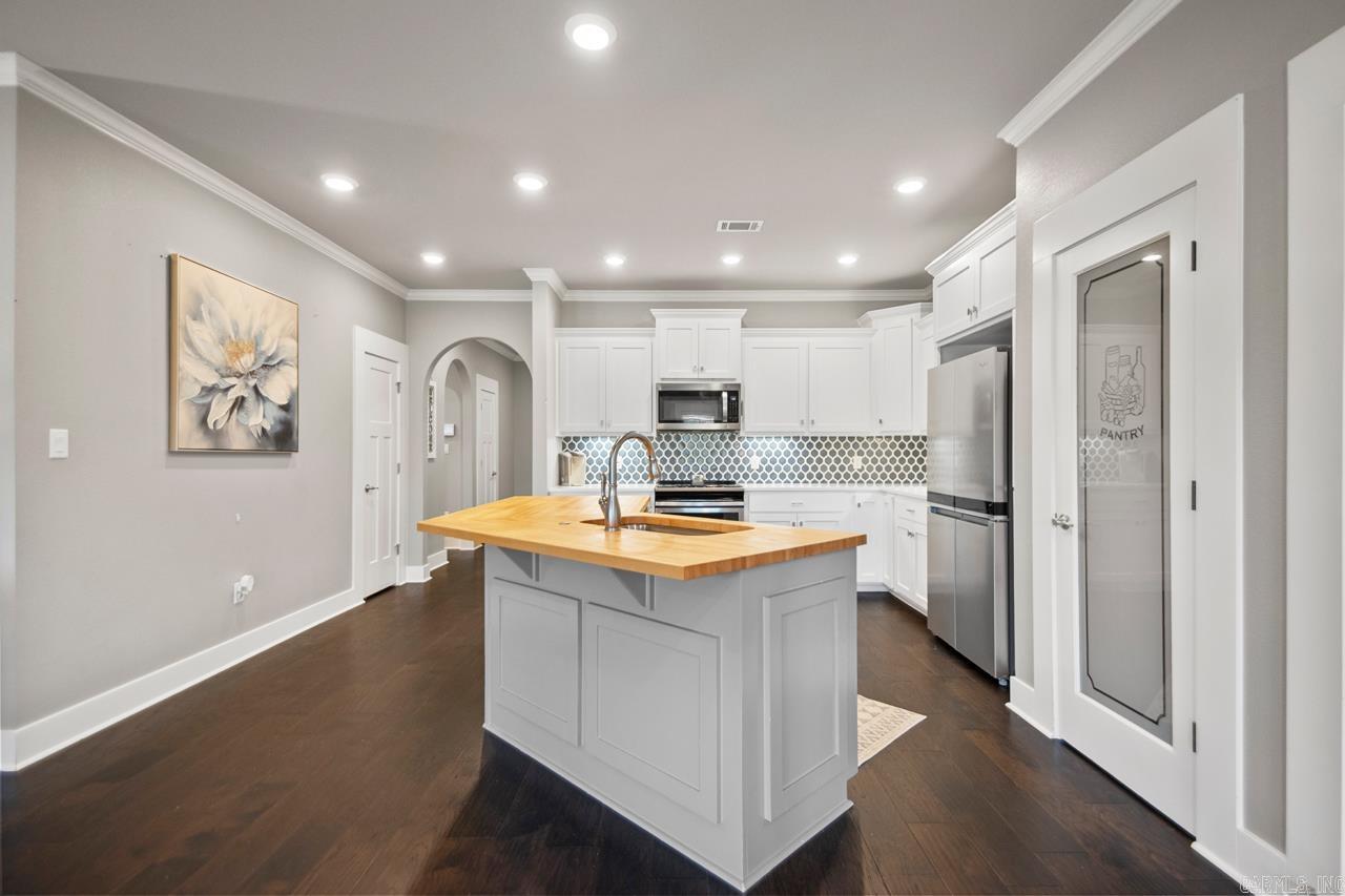 BIANCA MEADOWS - Residential