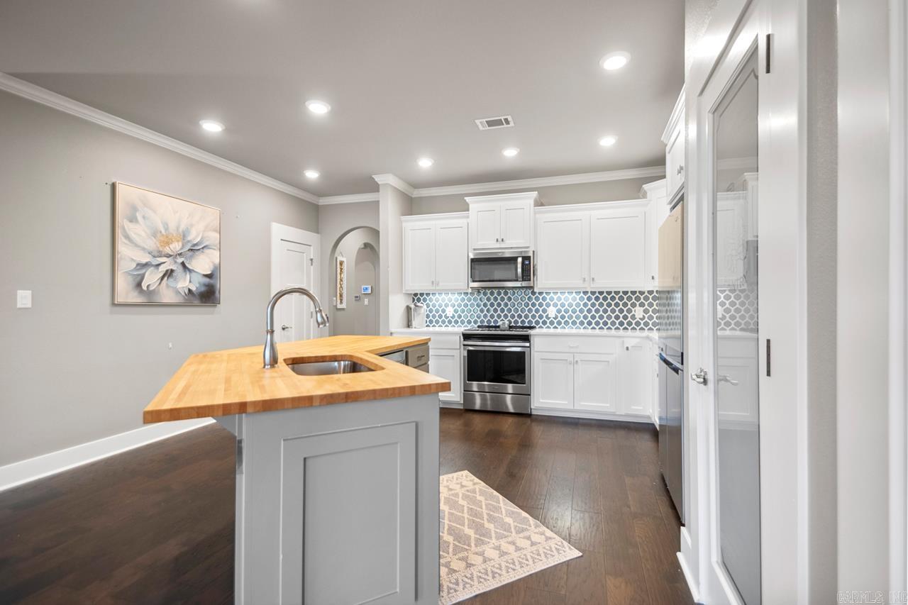 BIANCA MEADOWS - Residential