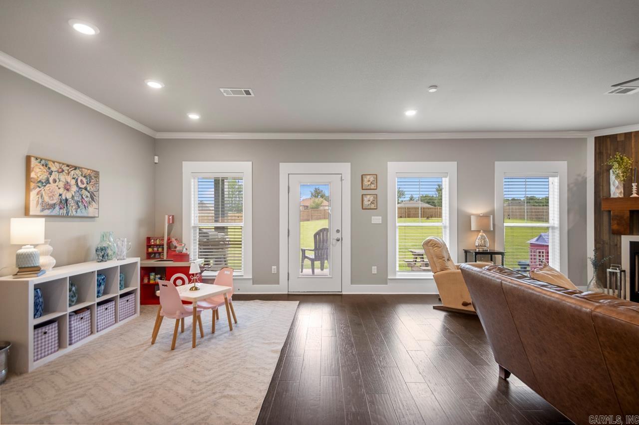 BIANCA MEADOWS - Residential