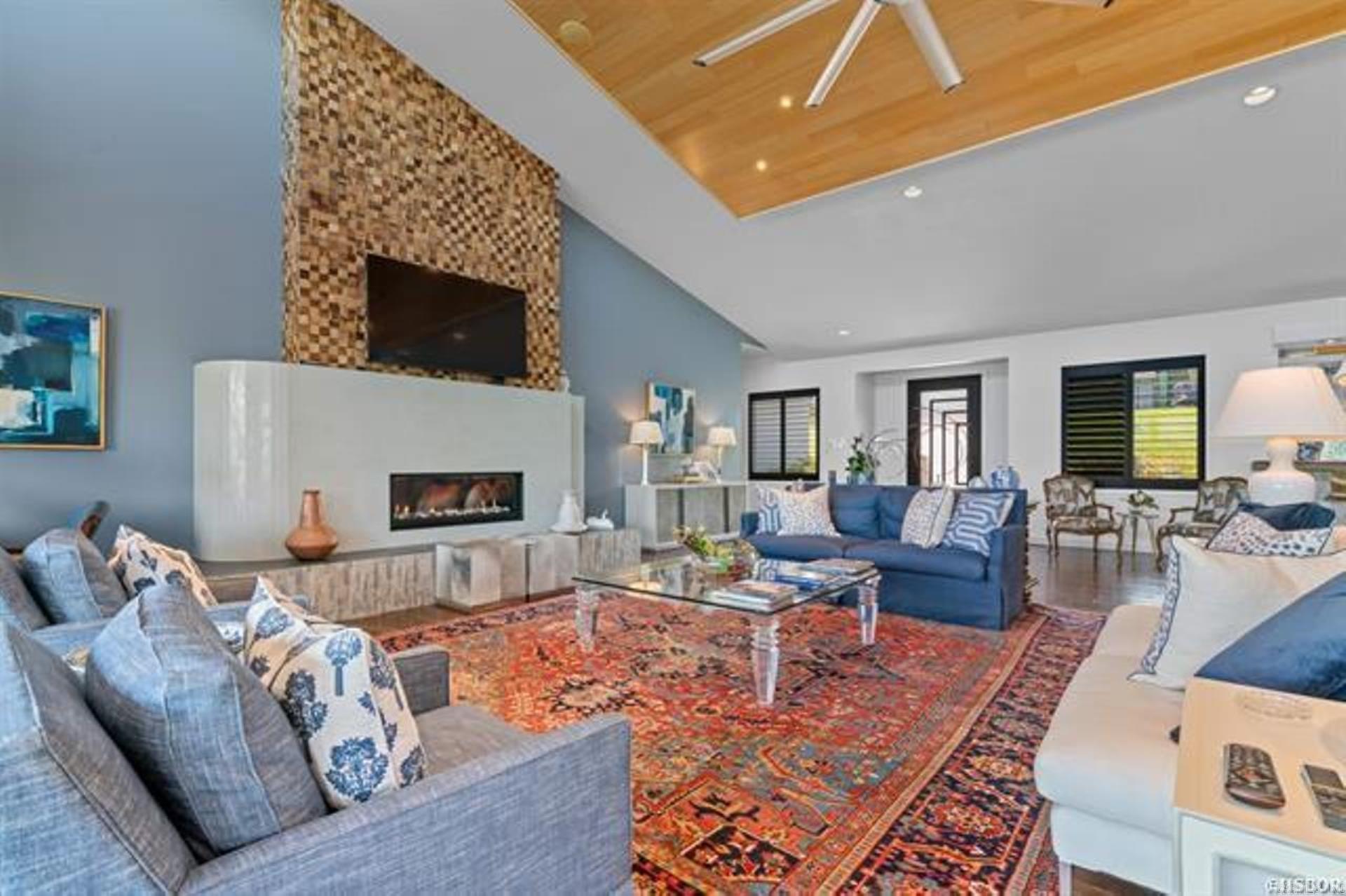 Point on Wilson Point - Residential