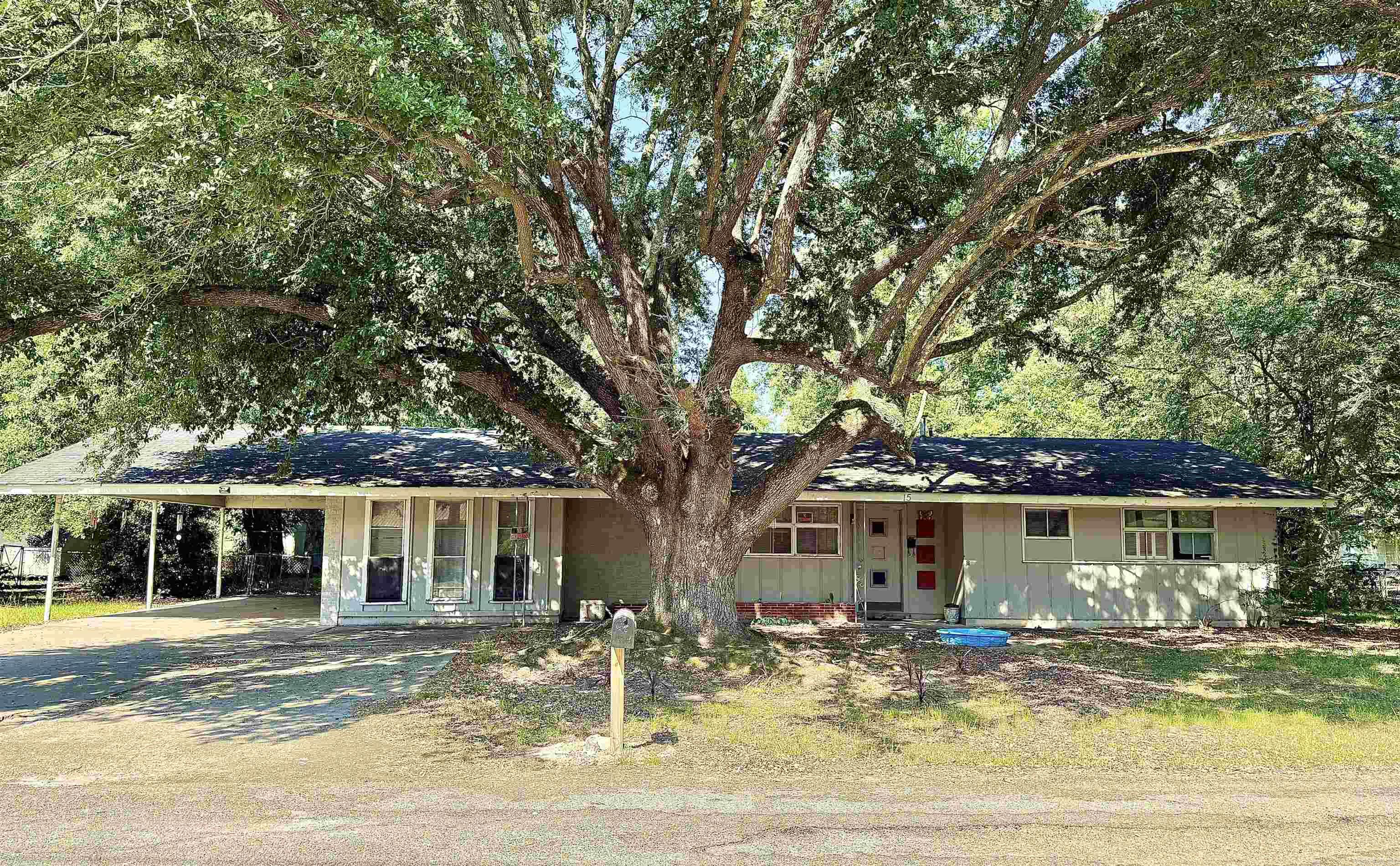 Looking for your next investment property? This 4 bedroom, 2 bathroom home offers great potential! Currently, tenant occupied, it's already producing rental income. With a little care and updating, this home could be an excellent addition to a rental portfolio or a flip opportunity. Cash or conventional financing only. Don't miss out on this property with endless possibilities!