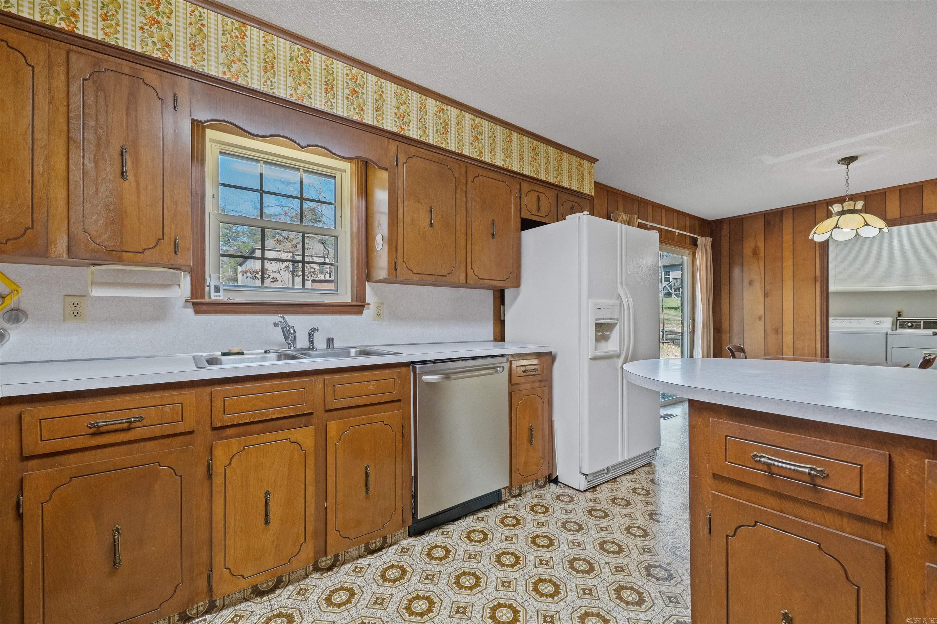 BARROW JOHN - Residential