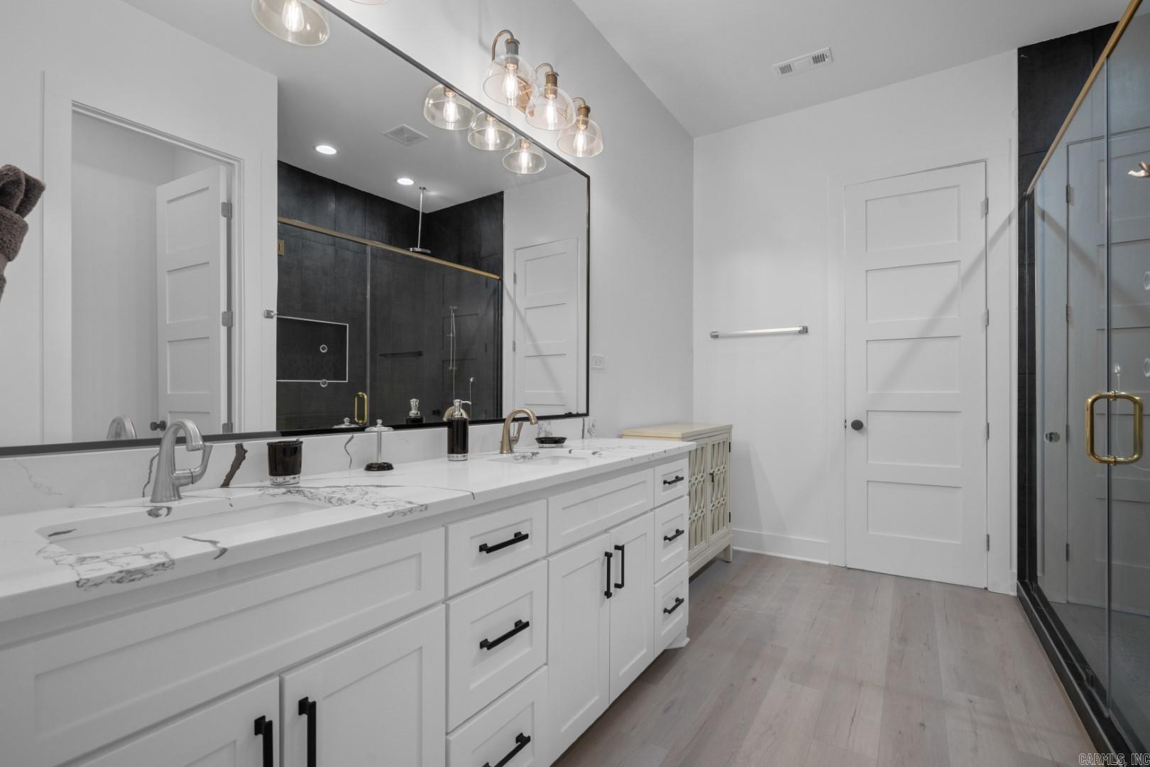 BAYOU RIDGE - Residential