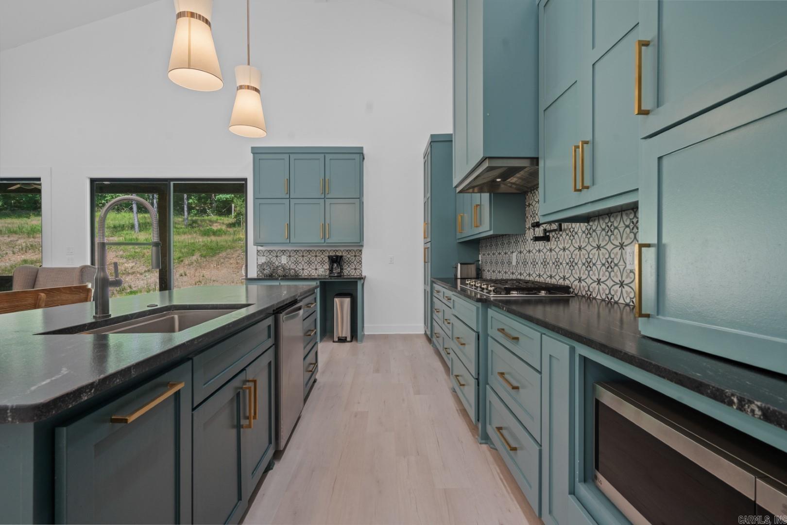 BAYOU RIDGE - Residential
