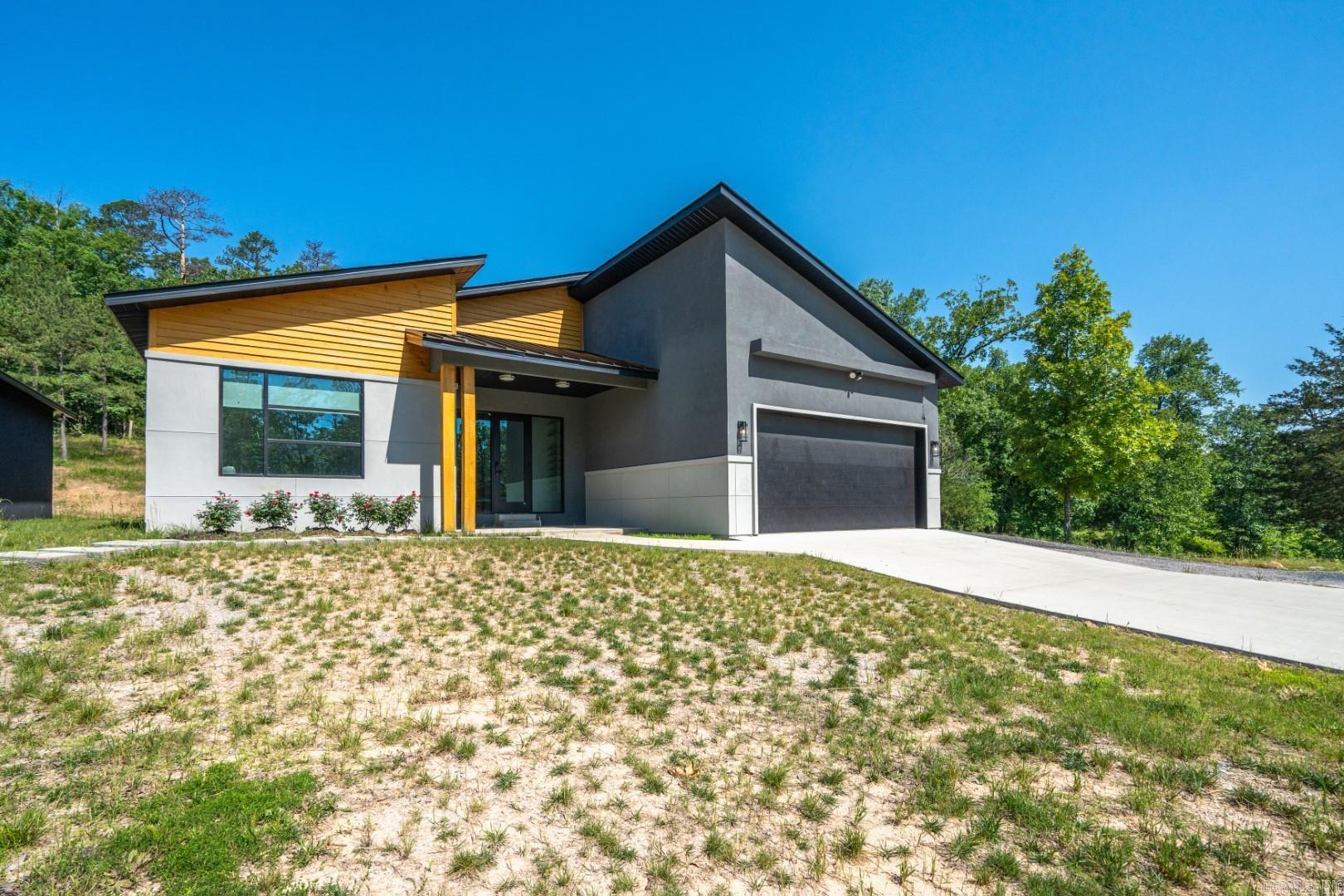 BAYOU RIDGE - Residential
